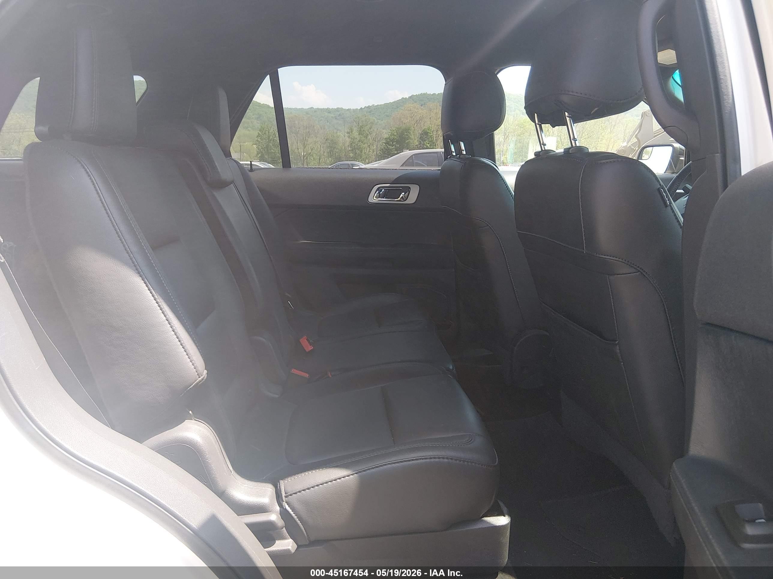 2015 Ford Explorer Xlt Белый vin: 1FM5K8D82FGC44095