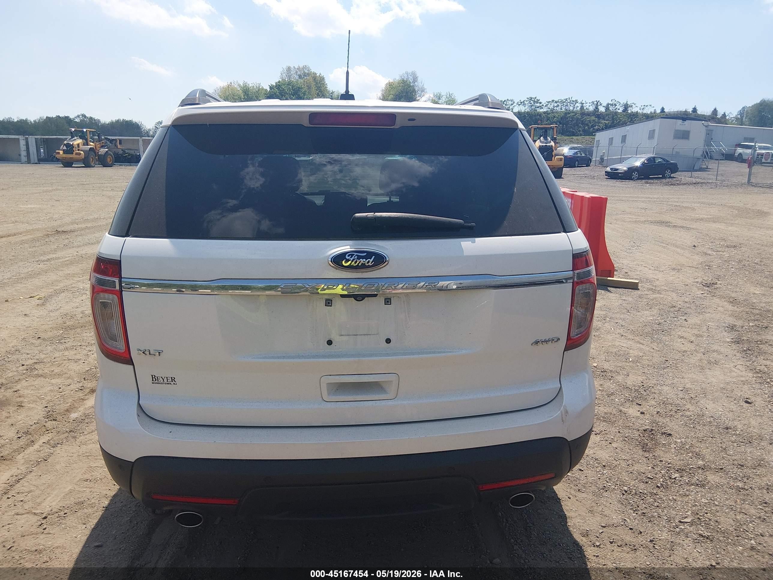 2015 Ford Explorer Xlt Белый vin: 1FM5K8D82FGC44095