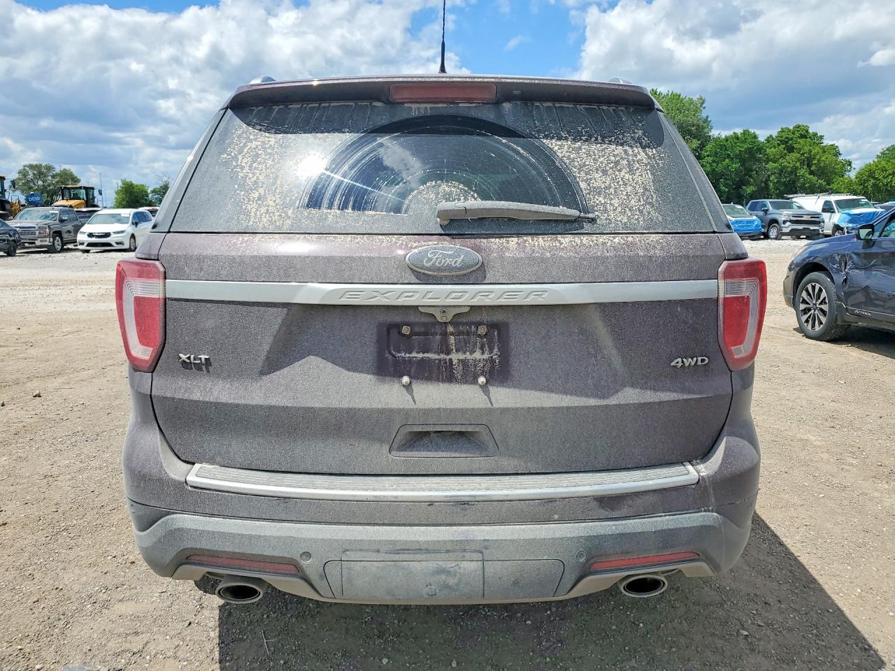 2018 Ford Explorer Xlt Burgundy vin: 1FM5K8D82JGC24521
