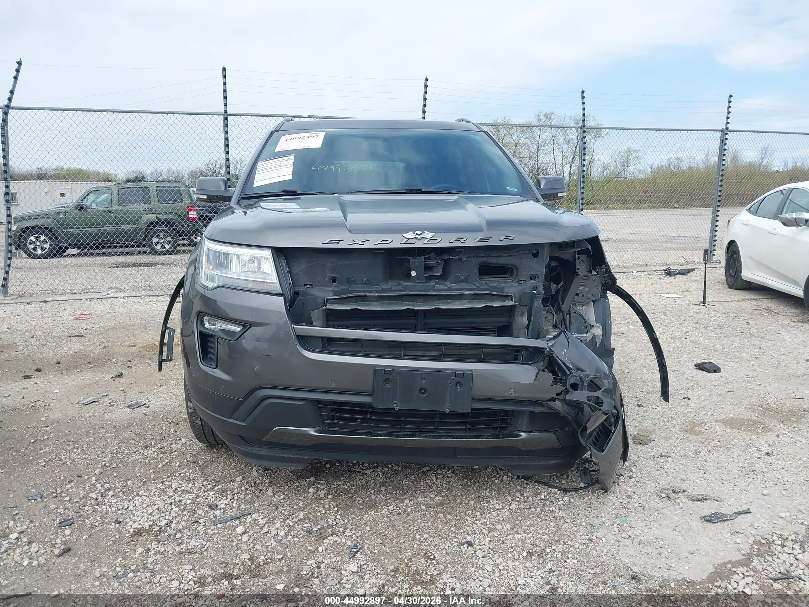 2019 Ford Explorer Xlt Gray vin: 1FM5K8D82KGA05379