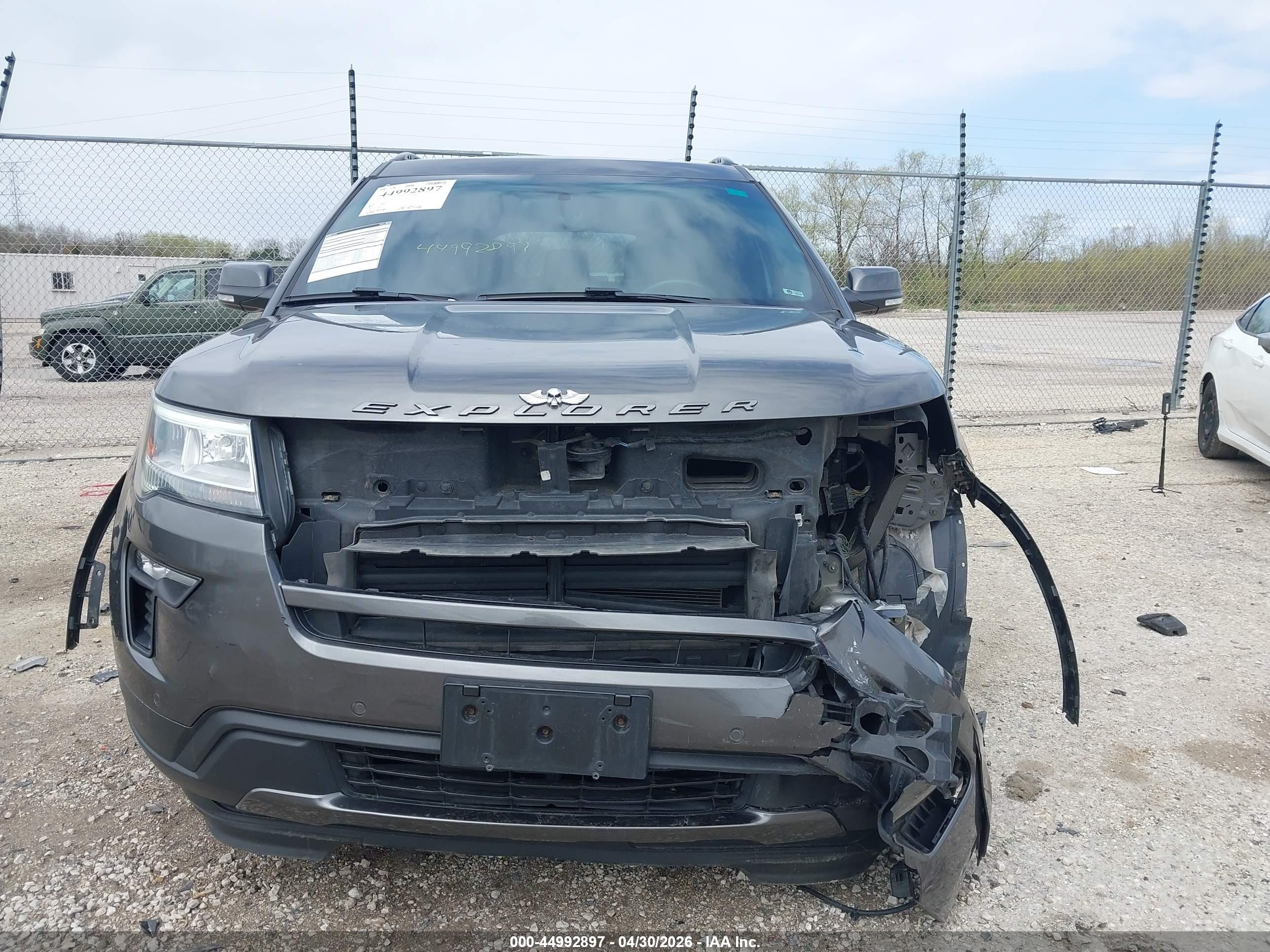 2019 Ford Explorer Xlt Gray vin: 1FM5K8D82KGA05379