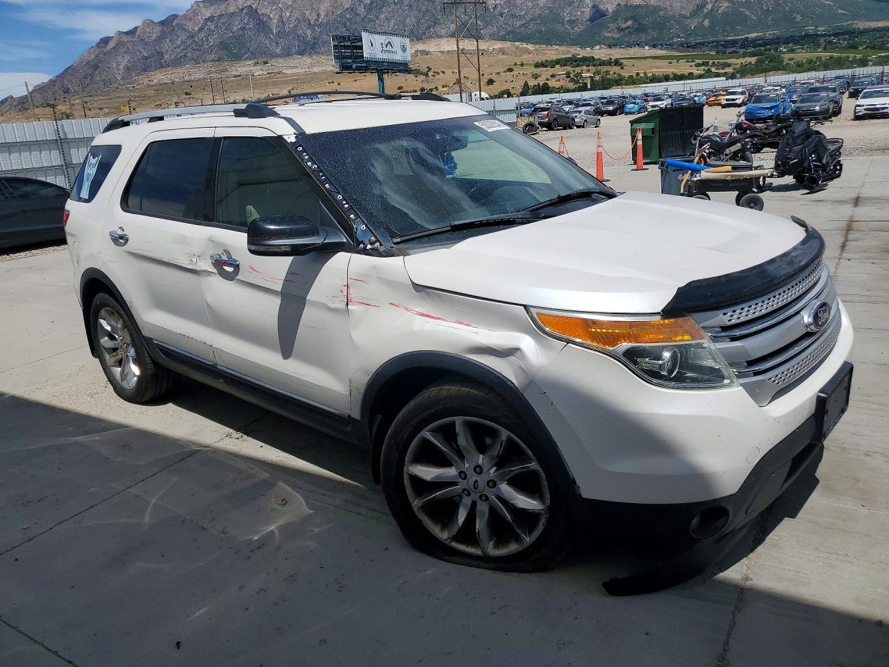 2013 Ford Explorer Xlt White vin: 1FM5K8D83DGA84032