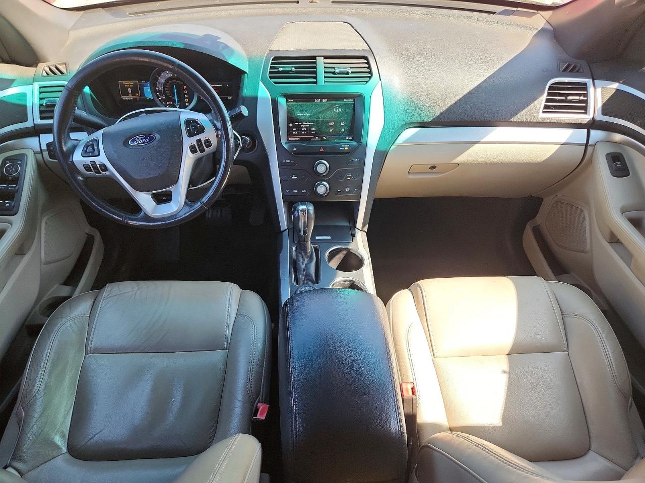 2013 Ford Explorer Red vin: 1FM5K8D83DGC08817