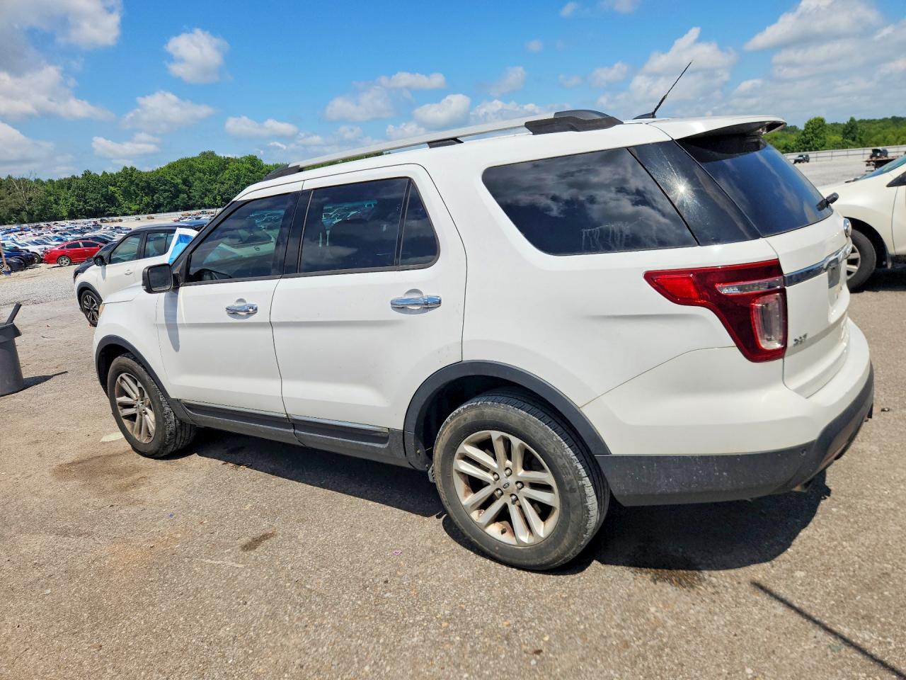 2014 Ford Explorer Xlt White vin: 1FM5K8D83EGA05556