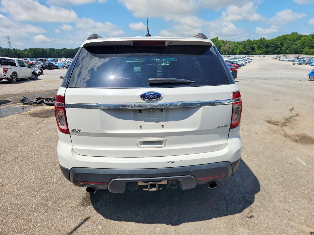 2014 Ford Explorer Xlt White vin: 1FM5K8D83EGA05556