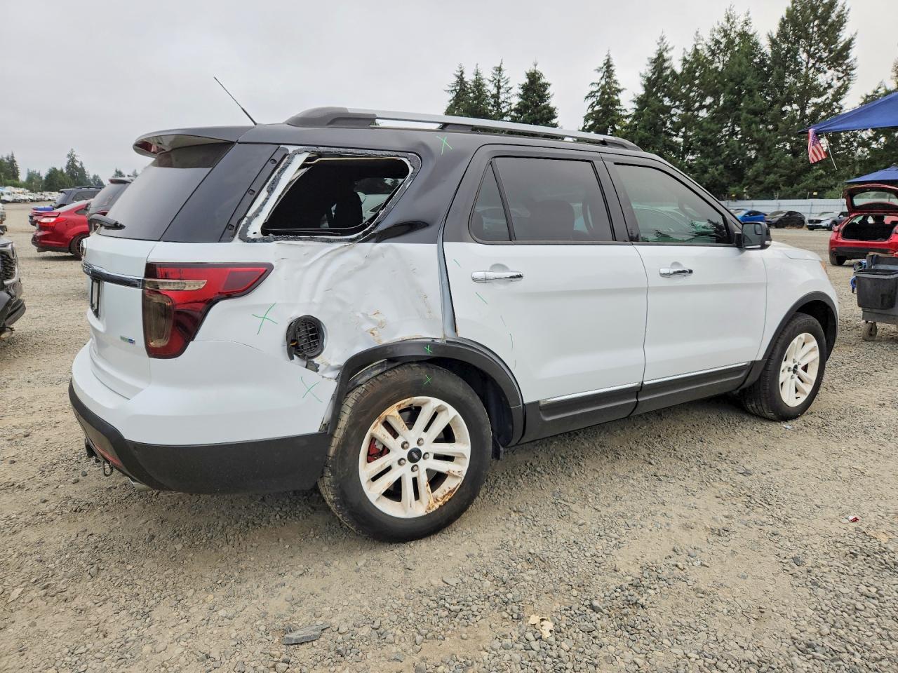 2014 Ford Explorer Xlt White vin: 1FM5K8D83EGA50657