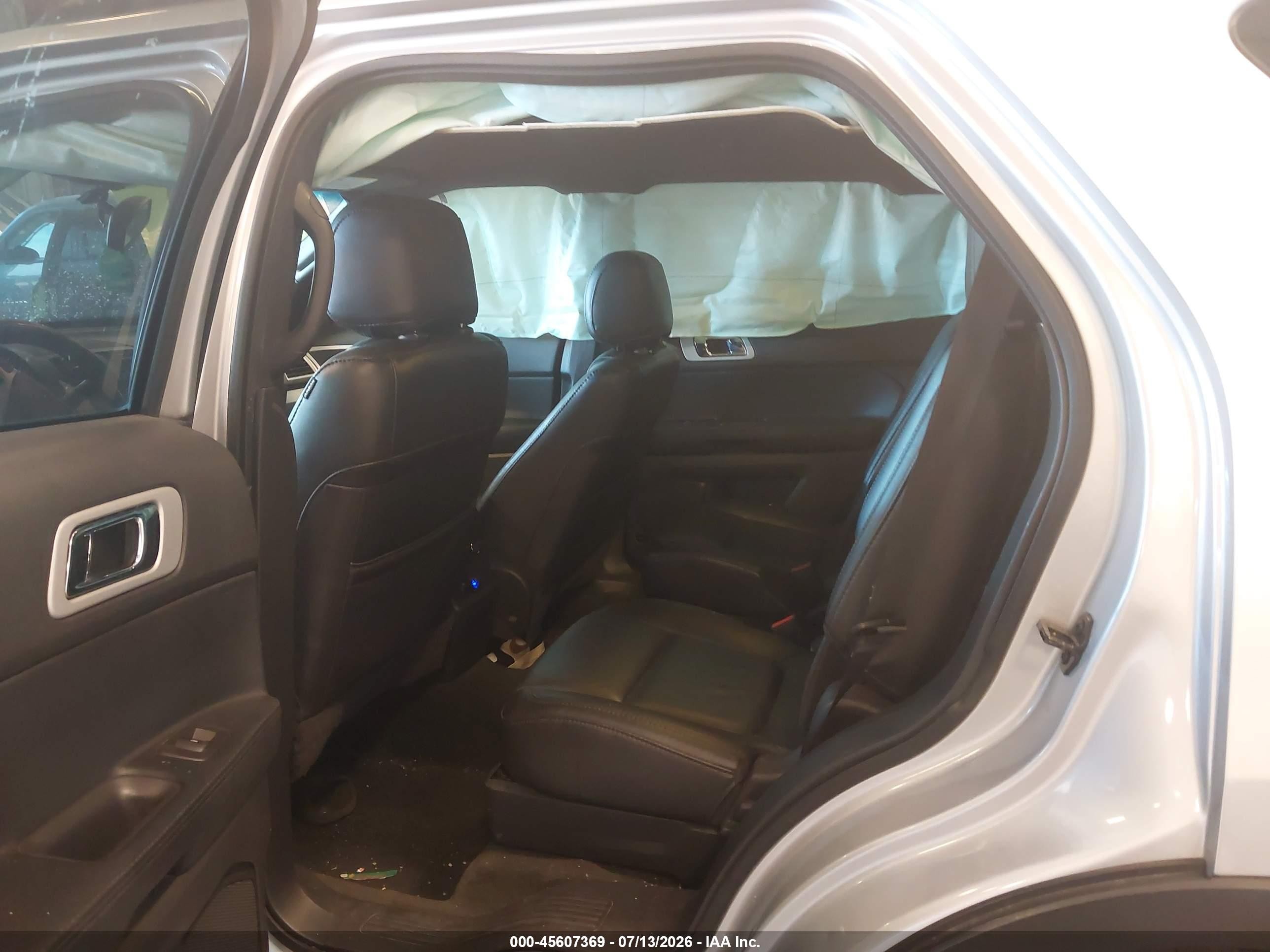 2014 Ford Explorer Xlt Silver vin: 1FM5K8D83EGA97588