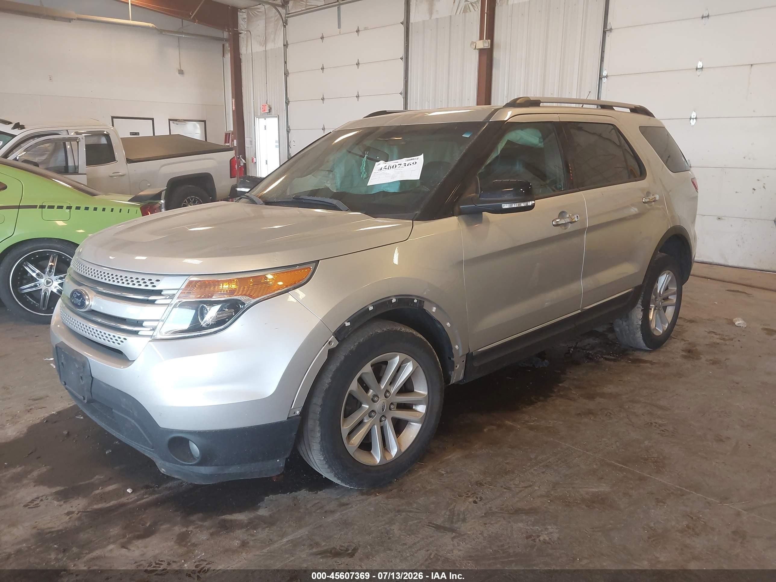 2014 Ford Explorer Xlt Silver vin: 1FM5K8D83EGA97588