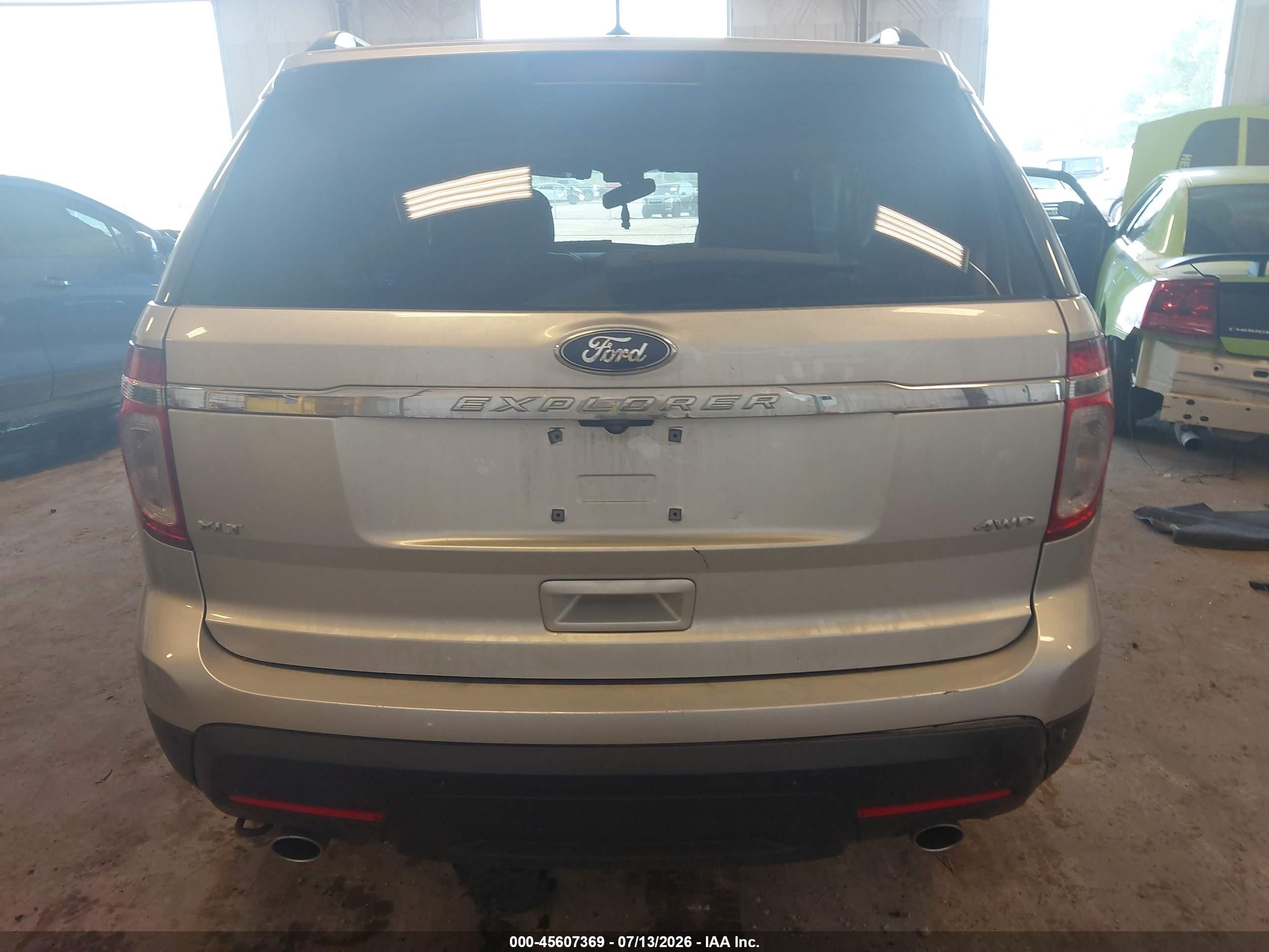 2014 Ford Explorer Xlt Silver vin: 1FM5K8D83EGA97588