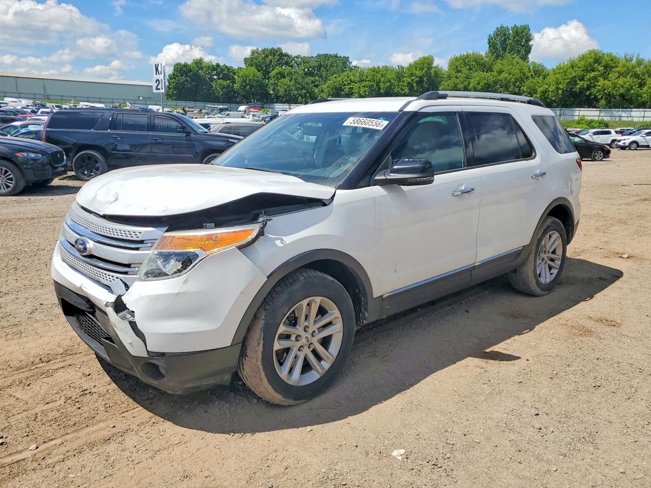2014 Ford Explorer Xlt White vin: 1FM5K8D83EGC50647