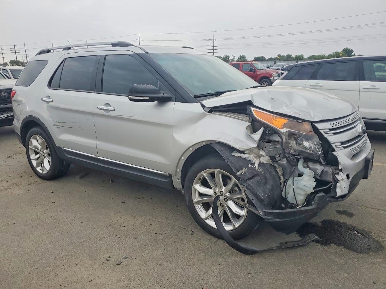 2014 Ford Explorer Xlt Silver vin: 1FM5K8D83EGC62944