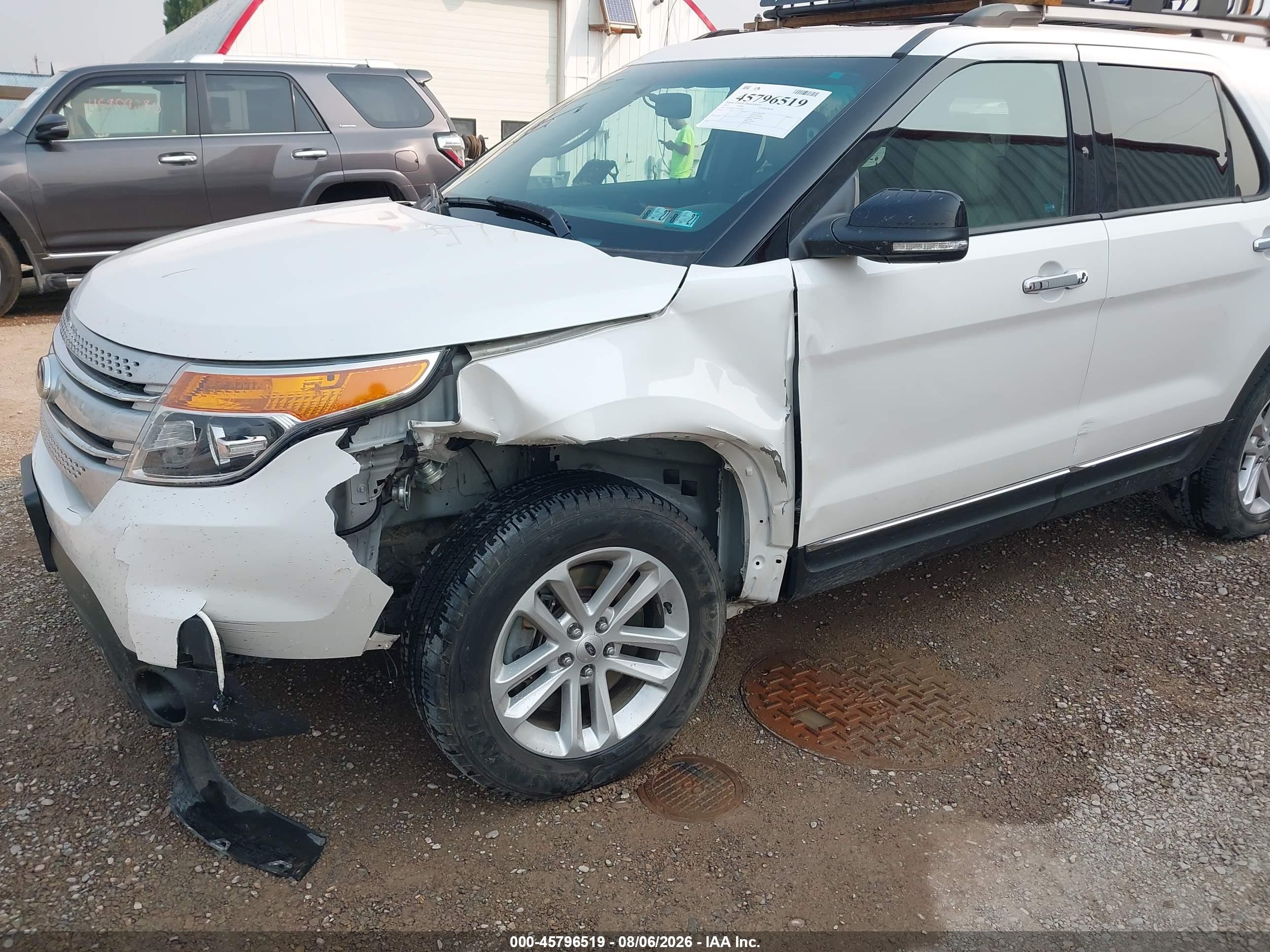 2015 Ford Explorer Xlt White vin: 1FM5K8D83FGA00908