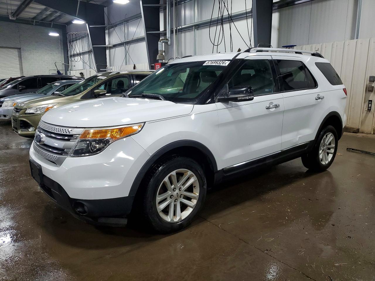 2015 Ford Explorer Xlt White vin: 1FM5K8D83FGA22052