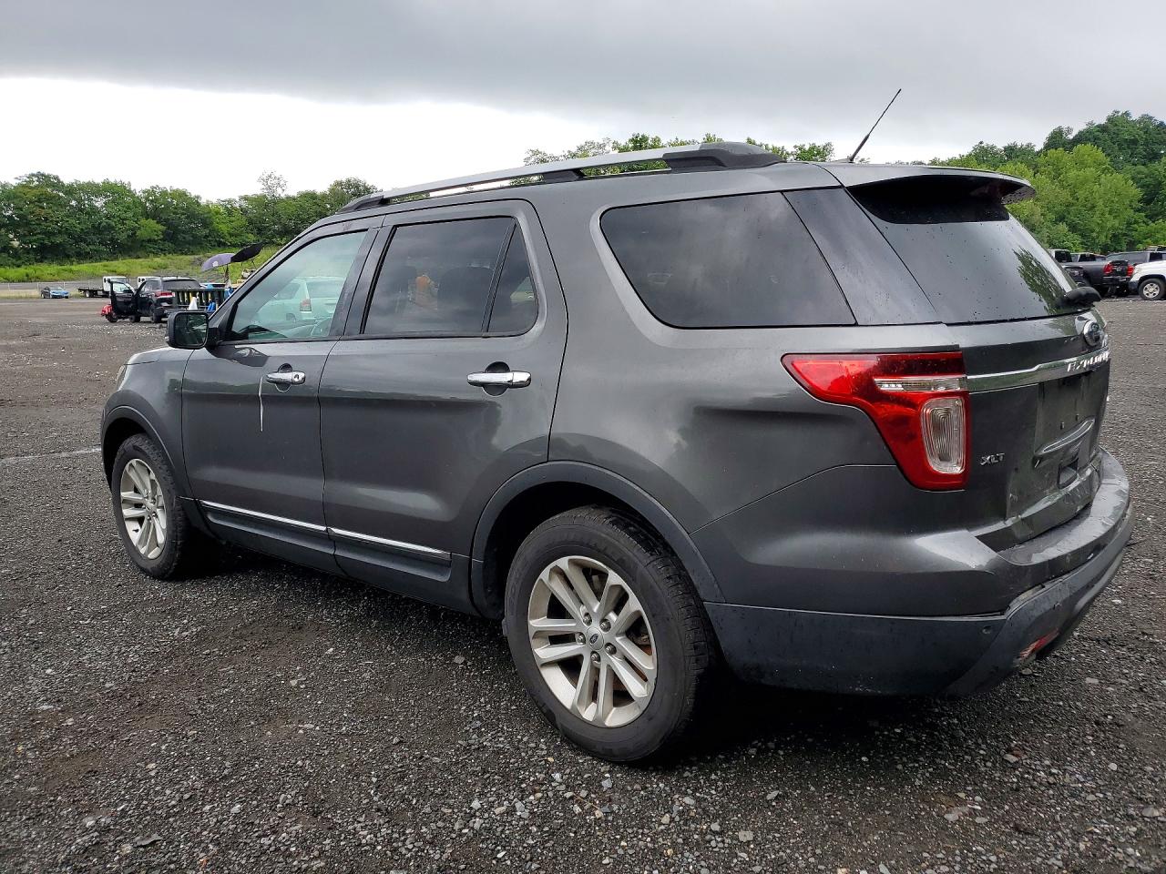 2015 Ford Explorer Xlt Серый vin: 1FM5K8D83FGA59876
