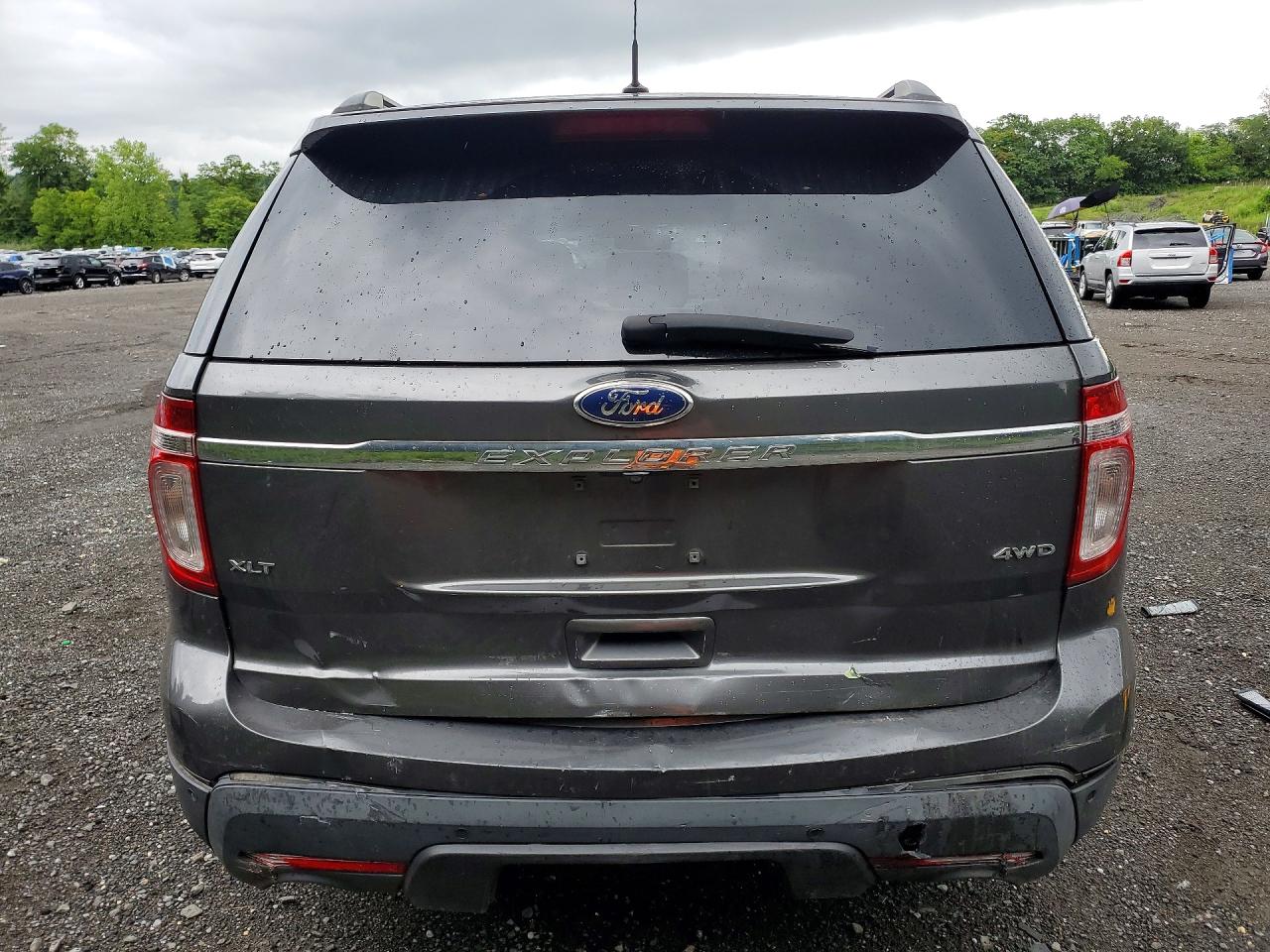 2015 Ford Explorer Xlt Серый vin: 1FM5K8D83FGA59876