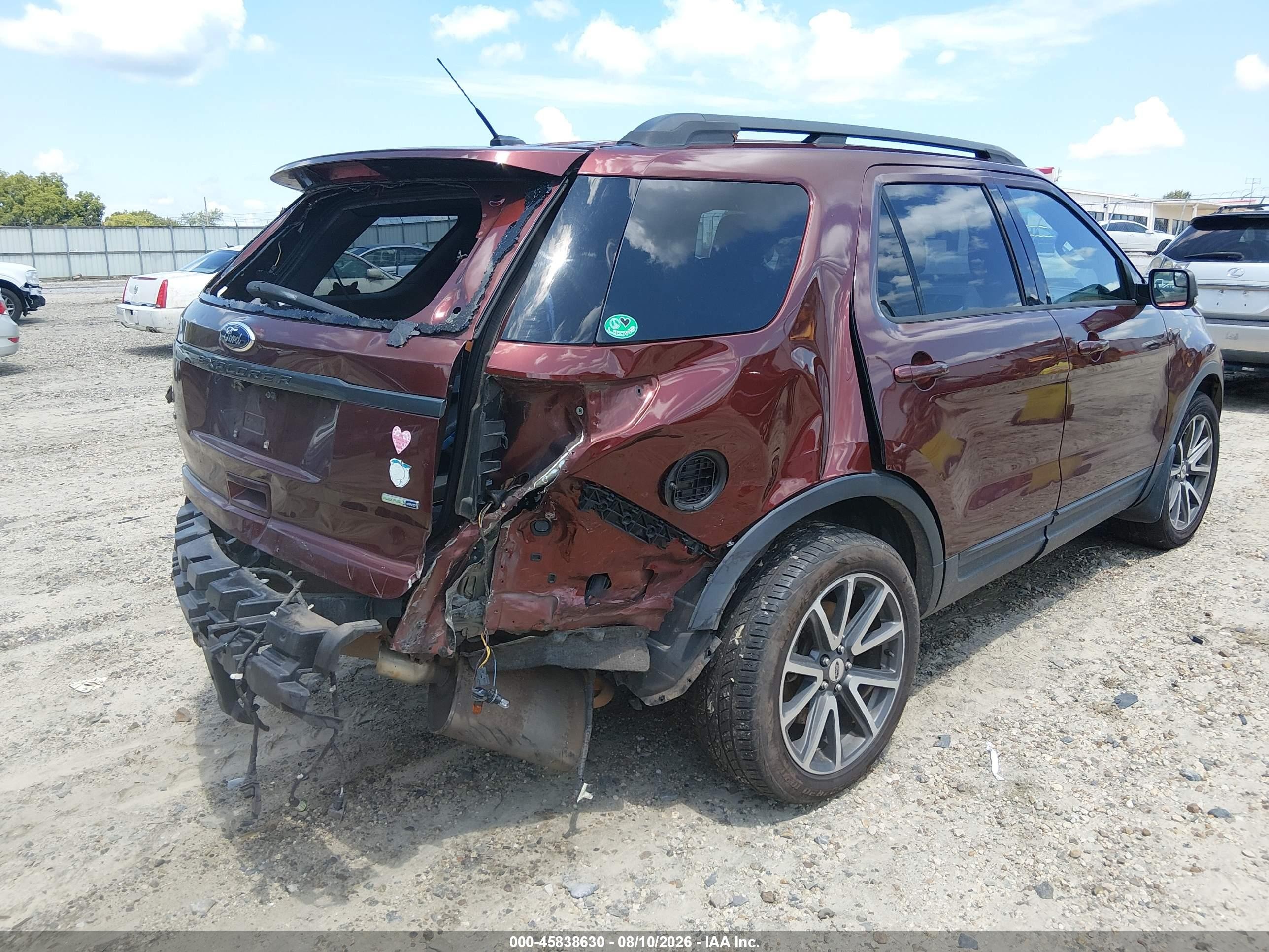 2015 Ford Explorer Xlt Red vin: 1FM5K8D83FGB17727