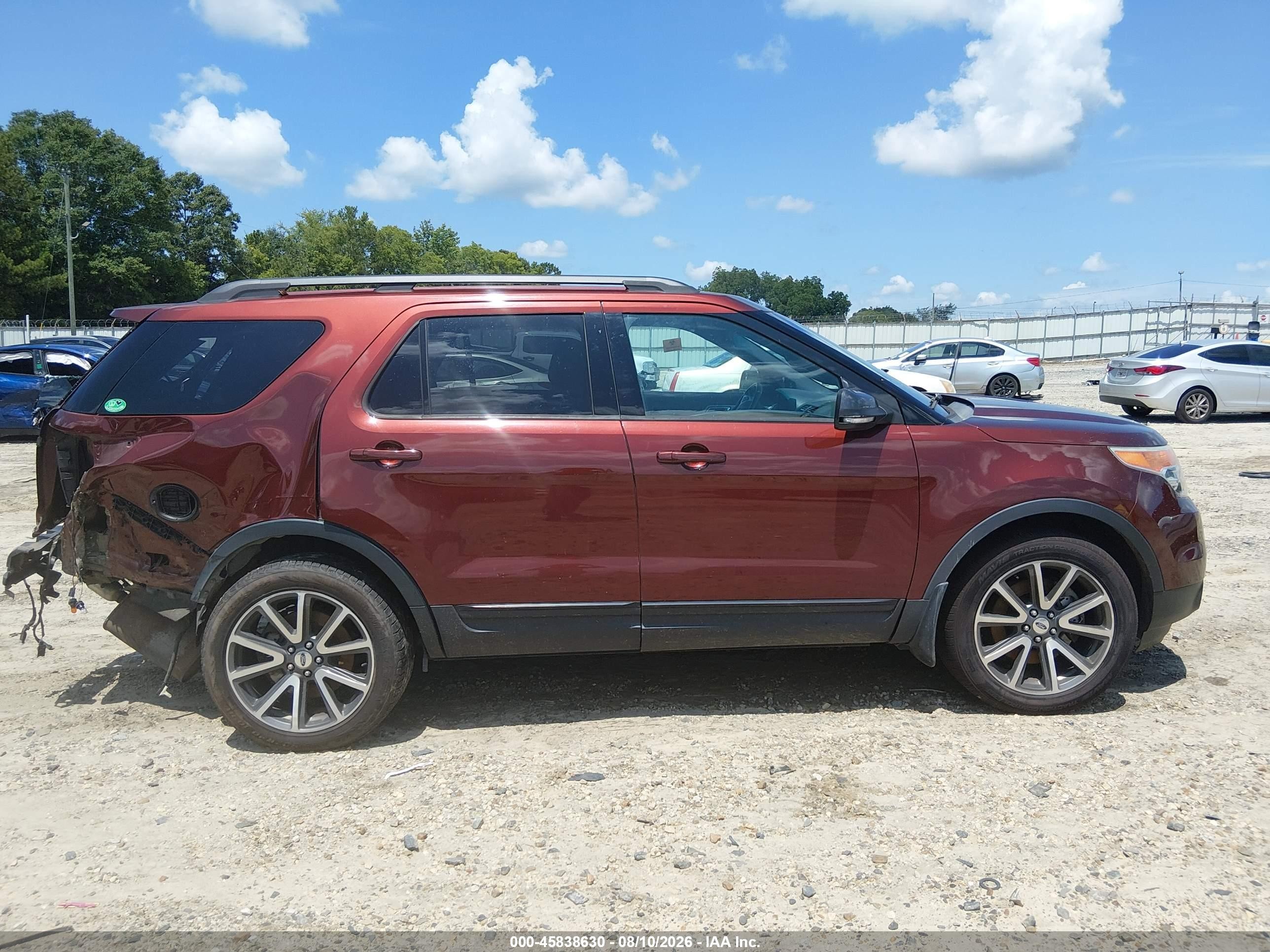2015 Ford Explorer Xlt Red vin: 1FM5K8D83FGB17727