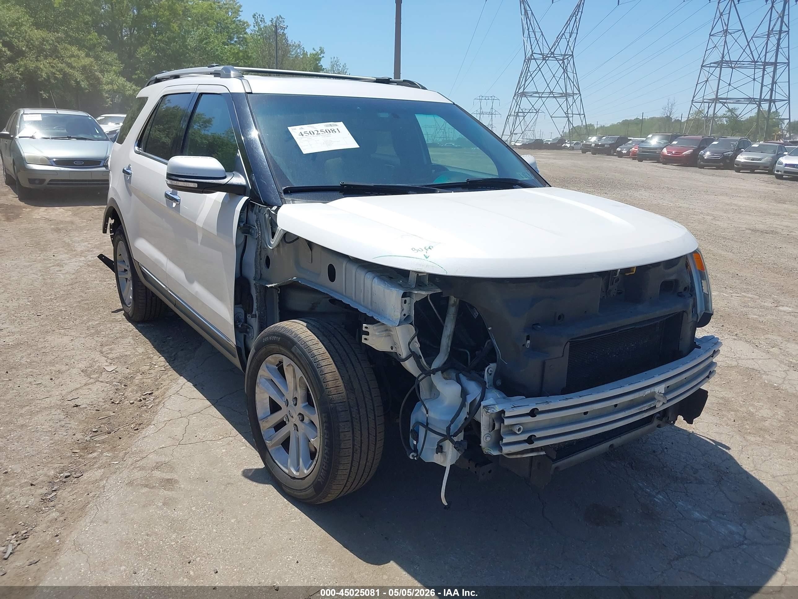 2015 Ford Explorer Xlt Белый vin: 1FM5K8D83FGB55121