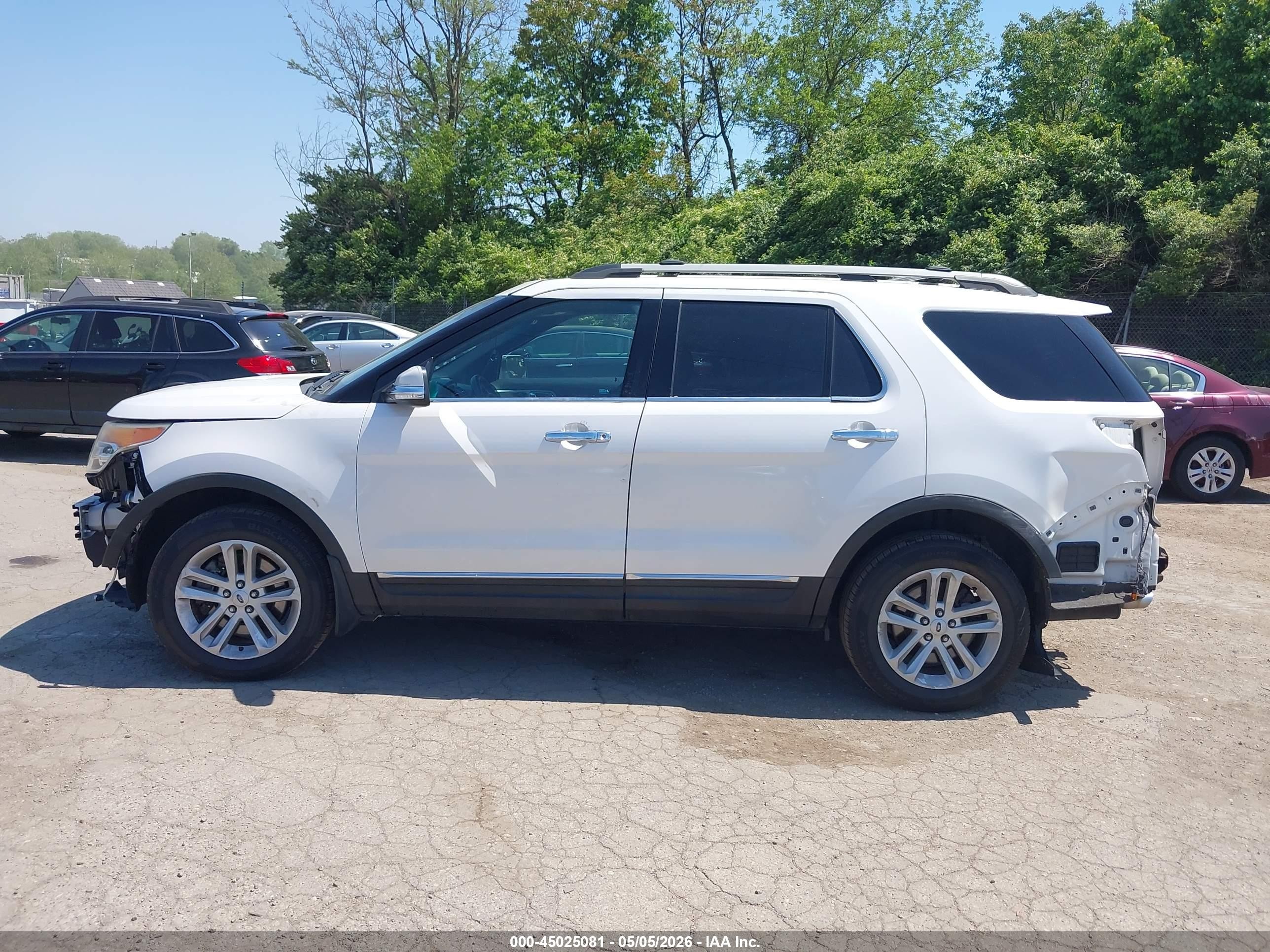 2015 Ford Explorer Xlt Белый vin: 1FM5K8D83FGB55121