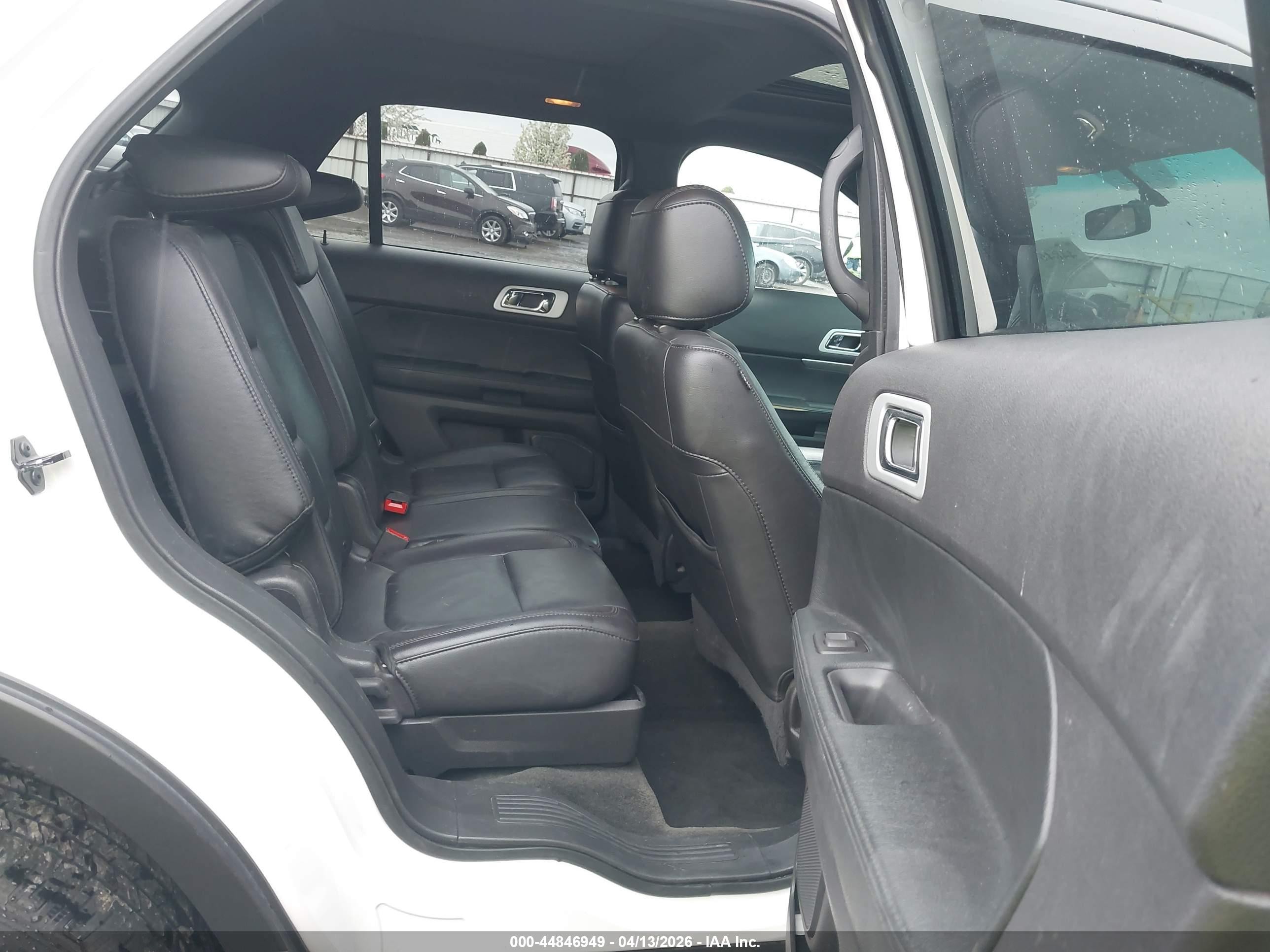2015 Ford Explorer Xlt White vin: 1FM5K8D83FGB60397