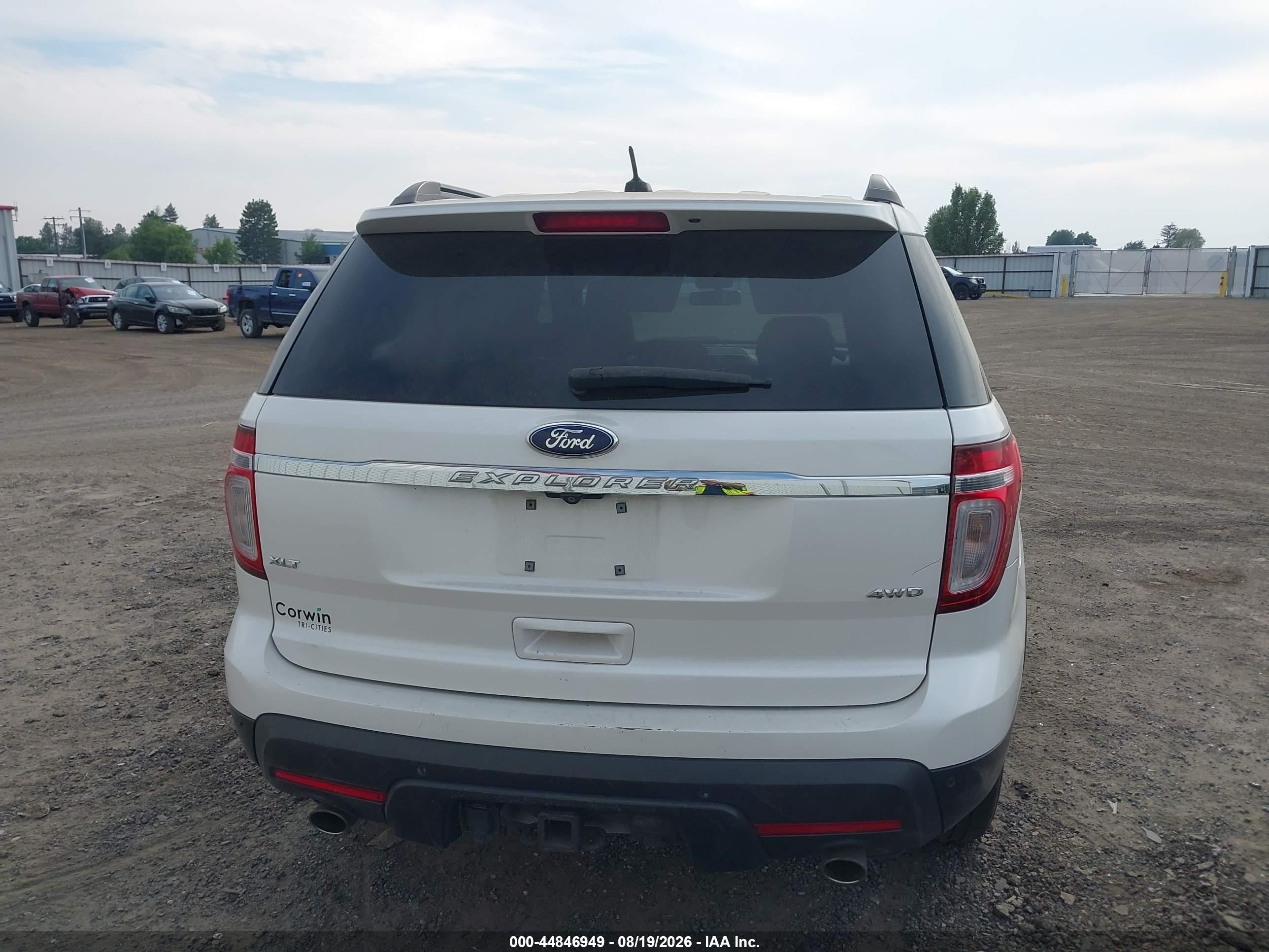 2015 Ford Explorer Xlt White vin: 1FM5K8D83FGB60397