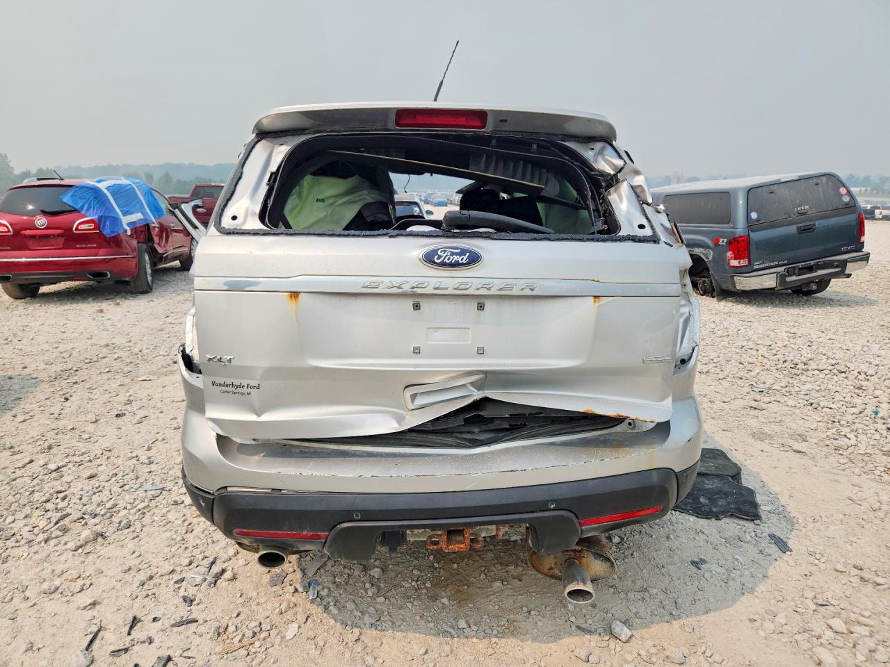 2015 Ford Explorer Xlt Silver vin: 1FM5K8D83FGB66099