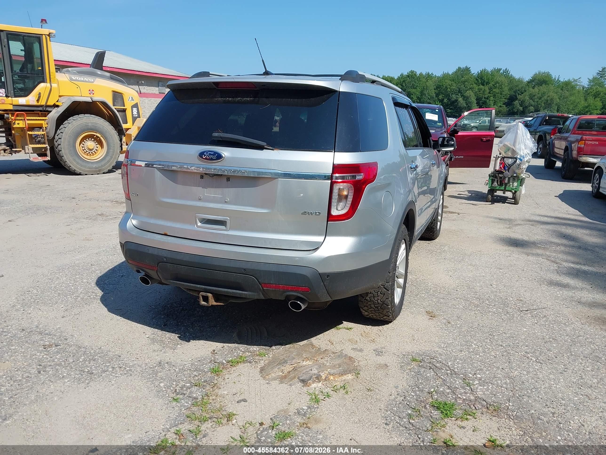 2013 Ford Explorer Xlt Silver vin: 1FM5K8D84DGA27211