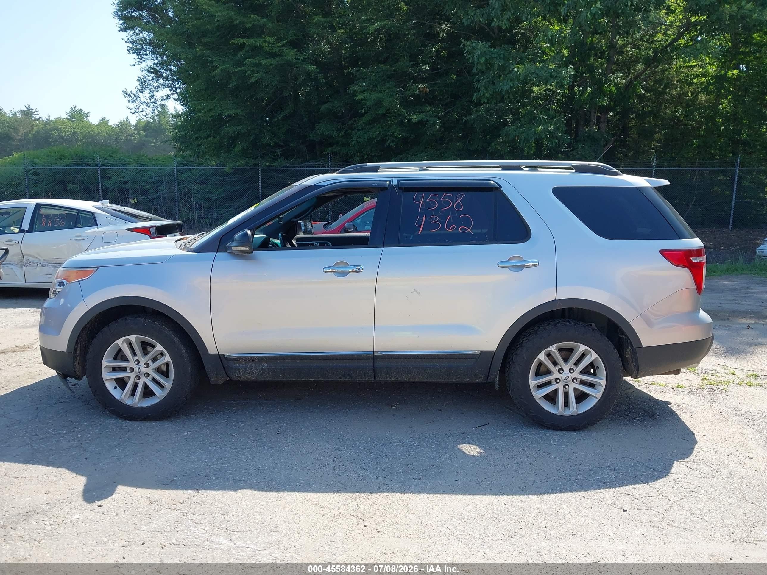 2013 Ford Explorer Xlt Silver vin: 1FM5K8D84DGA27211