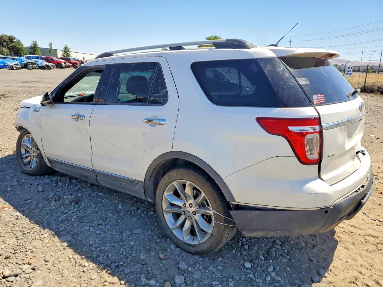2013 Ford Explorer Xlt White vin: 1FM5K8D84DGA63187