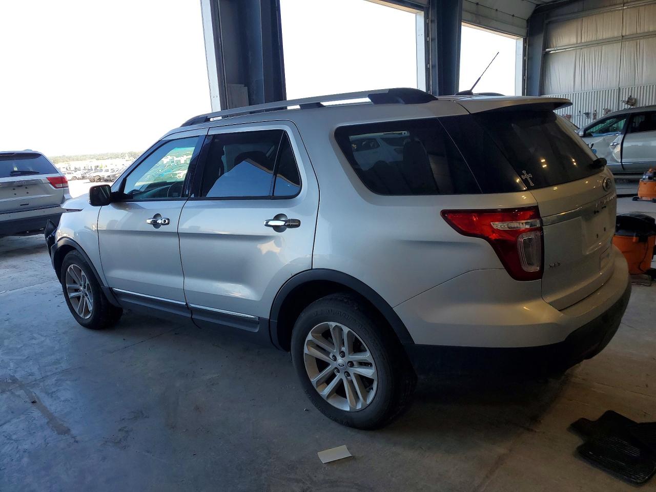 2013 Ford Explorer Xlt Silver vin: 1FM5K8D84DGB35604