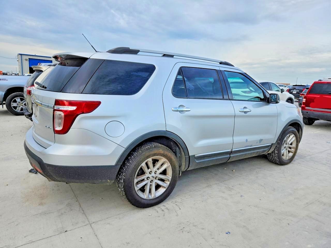 2013 Ford Explorer Xlt Silver vin: 1FM5K8D84DGC10690
