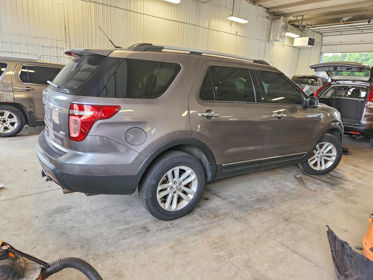 2013 Ford Explorer Xlt Gray vin: 1FM5K8D84DGC35122
