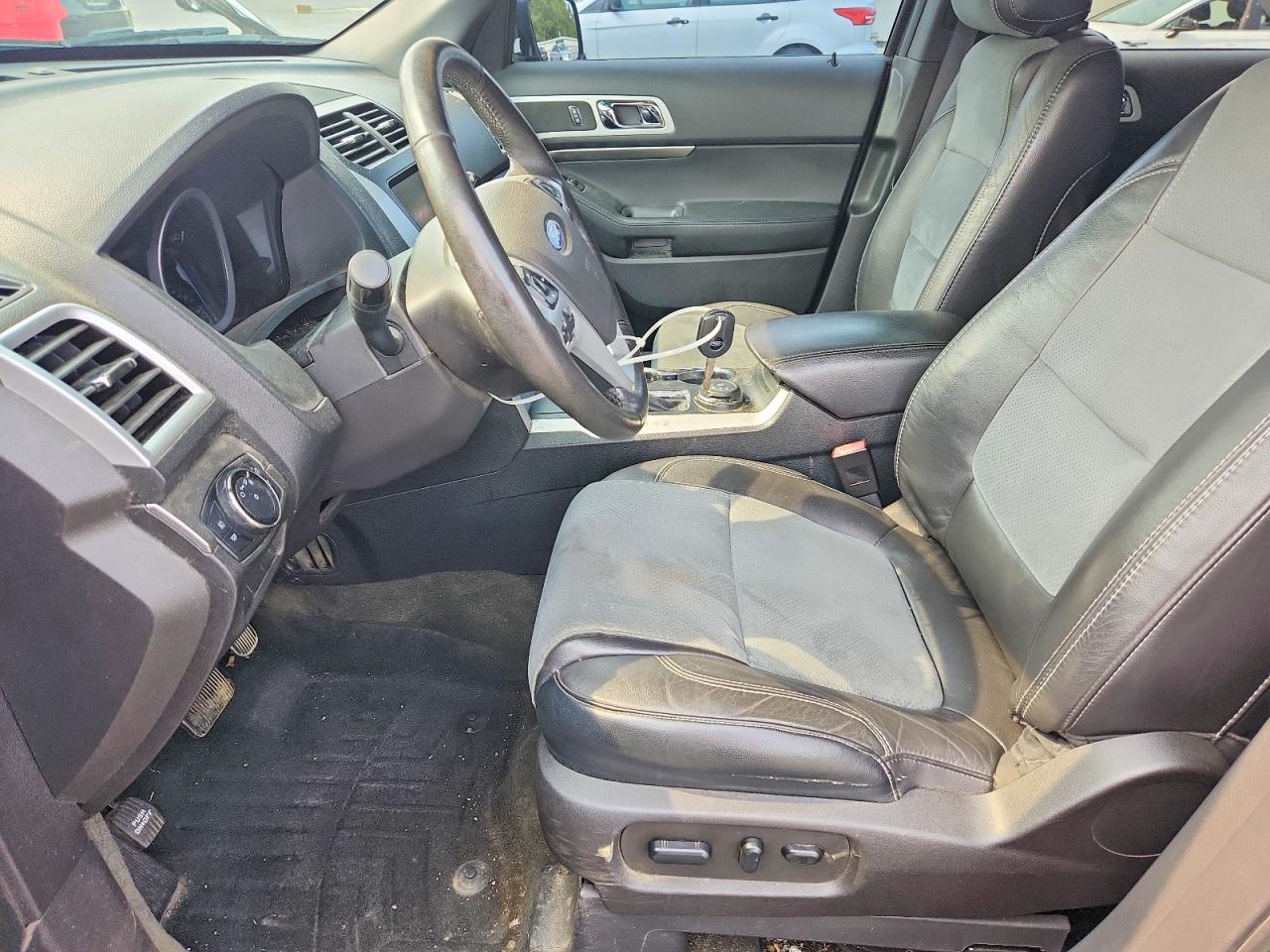 2015 Ford Explorer Xlt Серебряный vin: 1FM5K8D84FGA00769