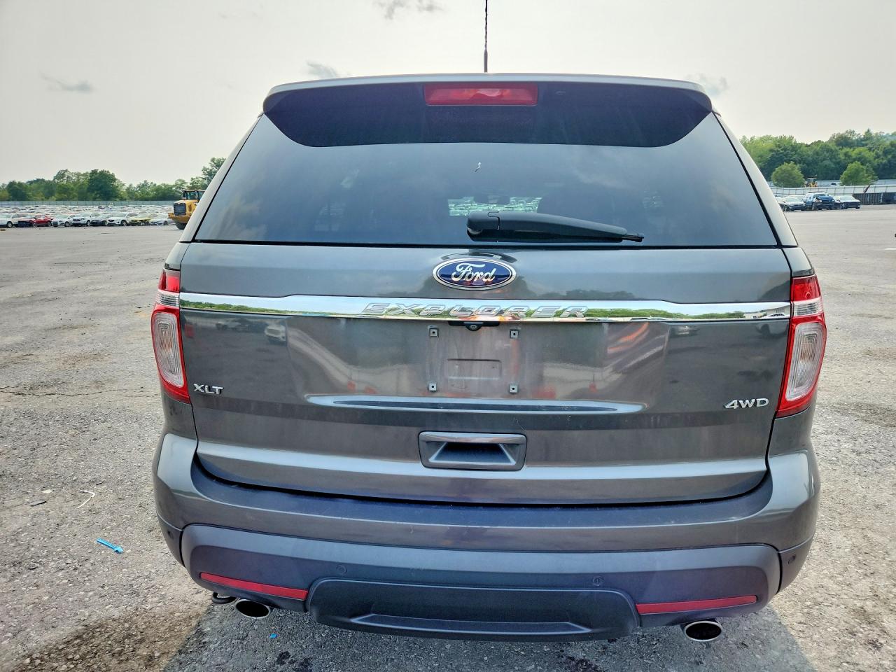 2015 Ford Explorer Xlt Серебряный vin: 1FM5K8D84FGA00769