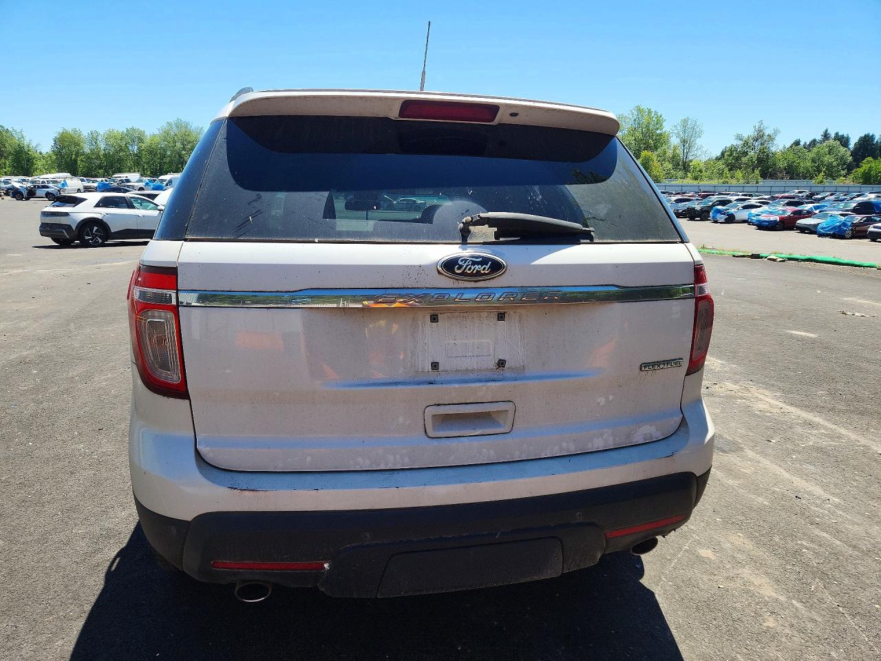 2015 Ford Explorer Xlt White vin: 1FM5K8D84FGA14221