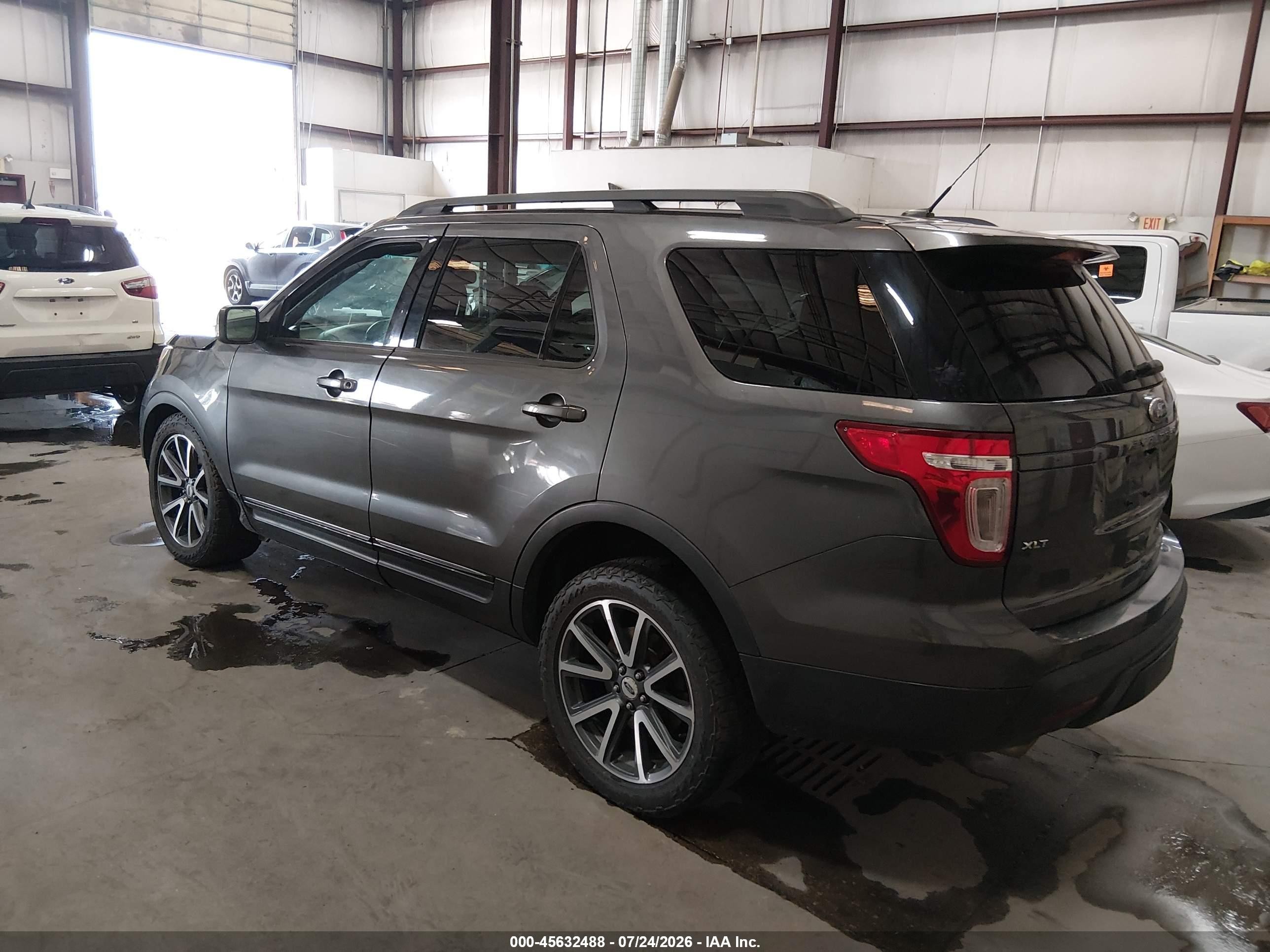 2015 Ford Explorer Xlt Серый vin: 1FM5K8D84FGC05539