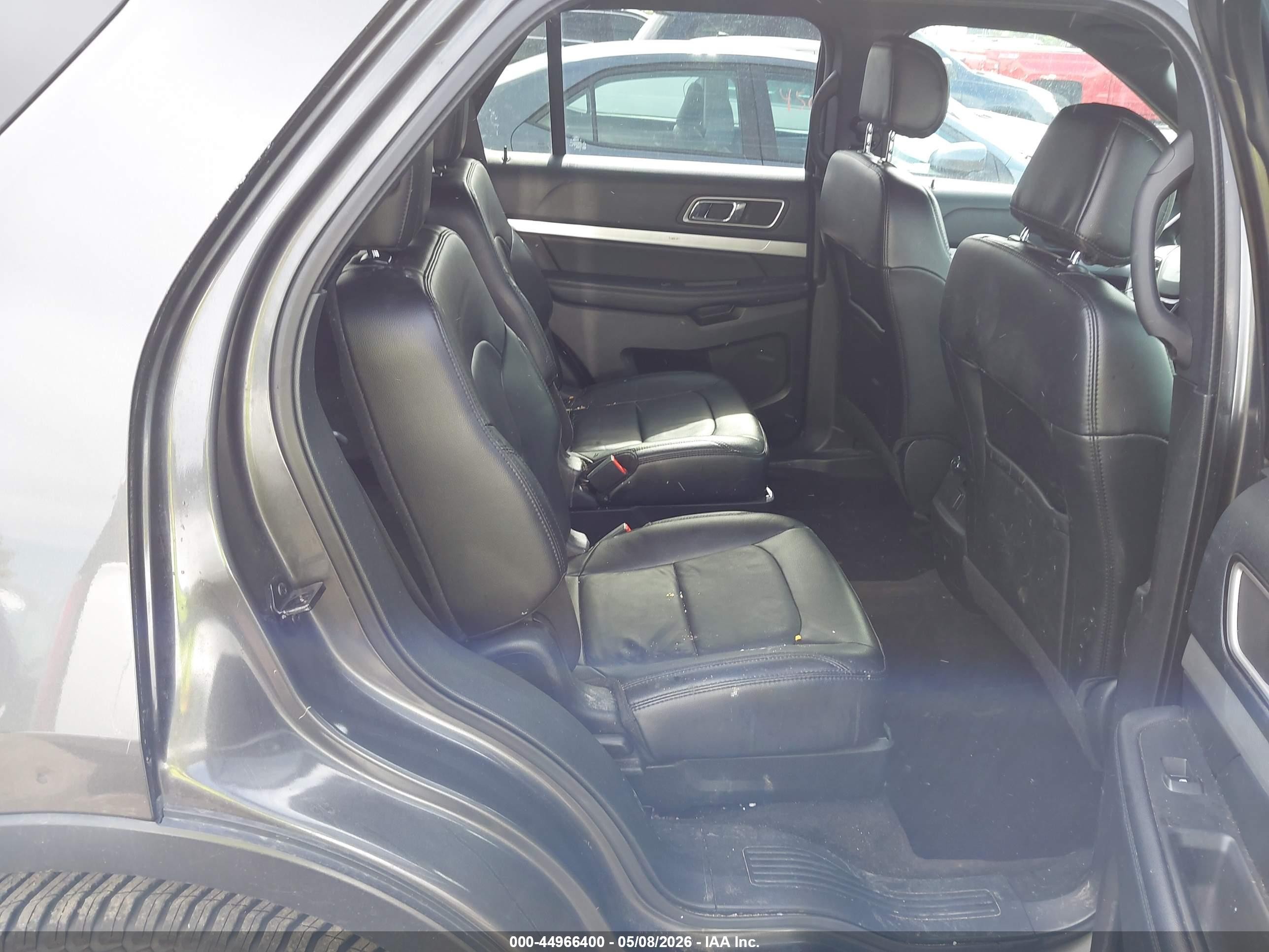 2017 Ford Explorer Xlt Серый vin: 1FM5K8D84HGC52668