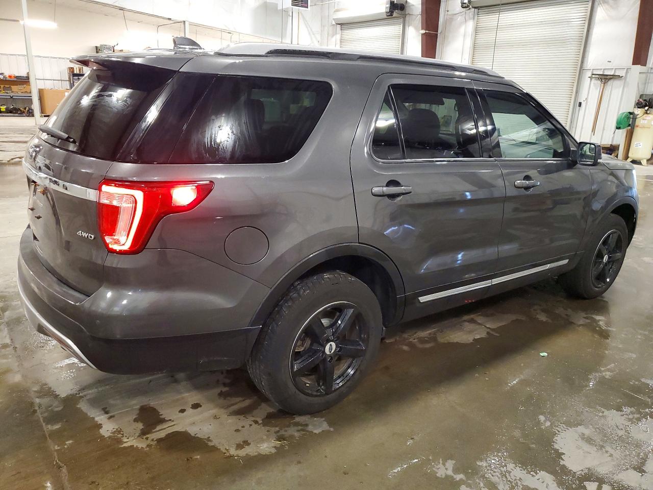 2017 Ford Explorer Xlt Gray vin: 1FM5K8D84HGD89013