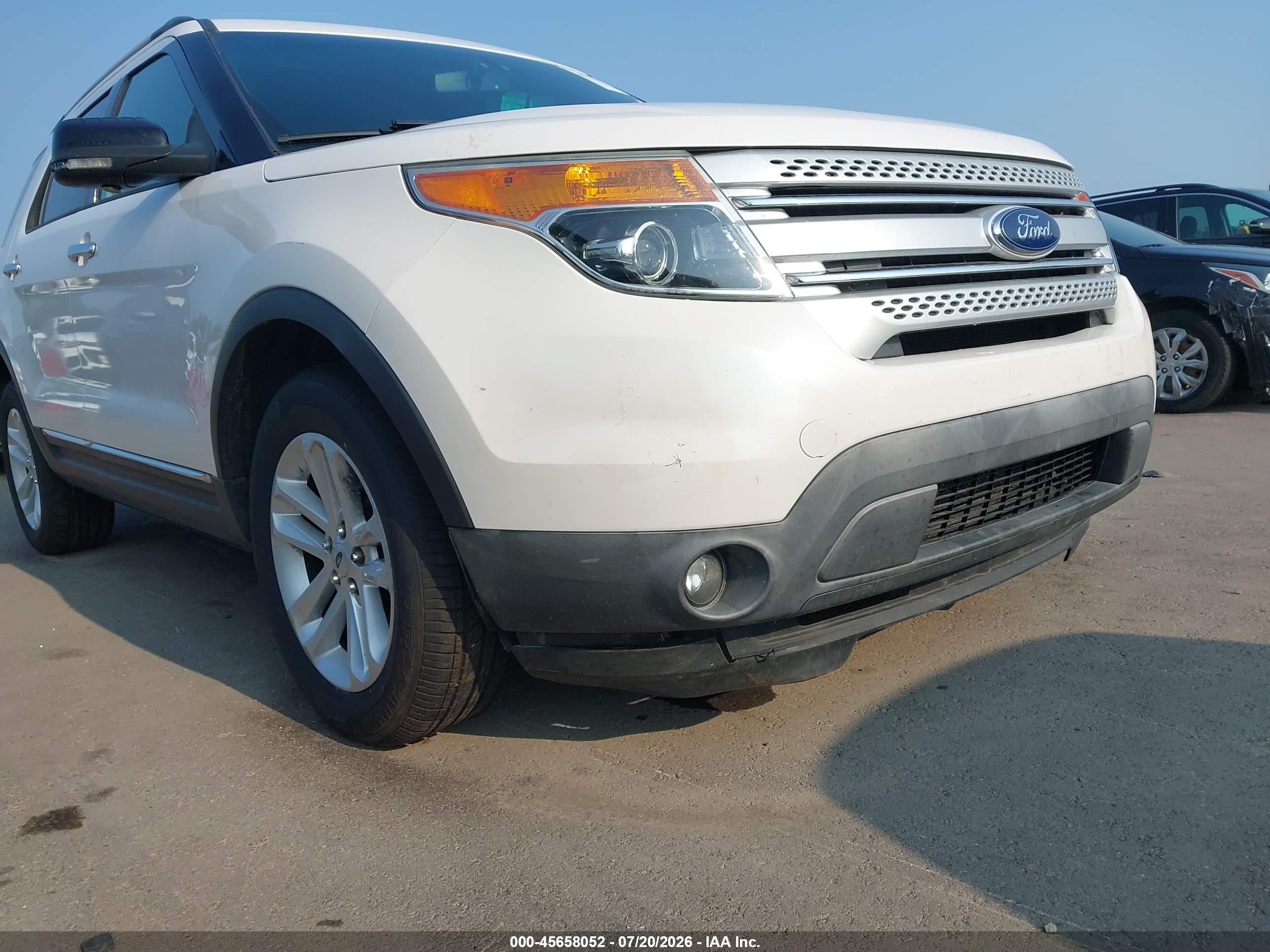 2013 Ford Explorer Xlt White vin: 1FM5K8D85DGC78660