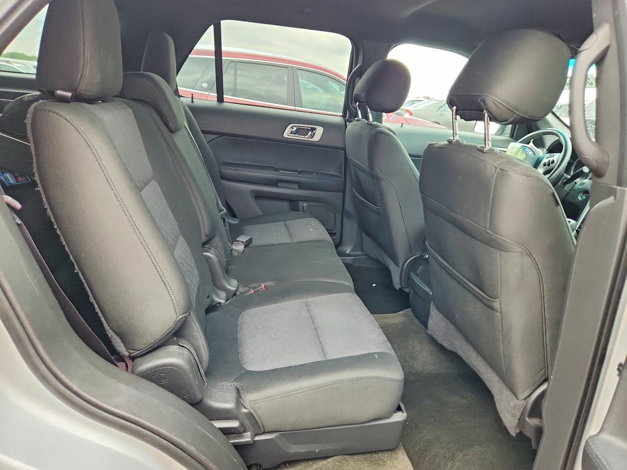 2014 Ford Explorer Xlt Серебряный vin: 1FM5K8D85EGA47856