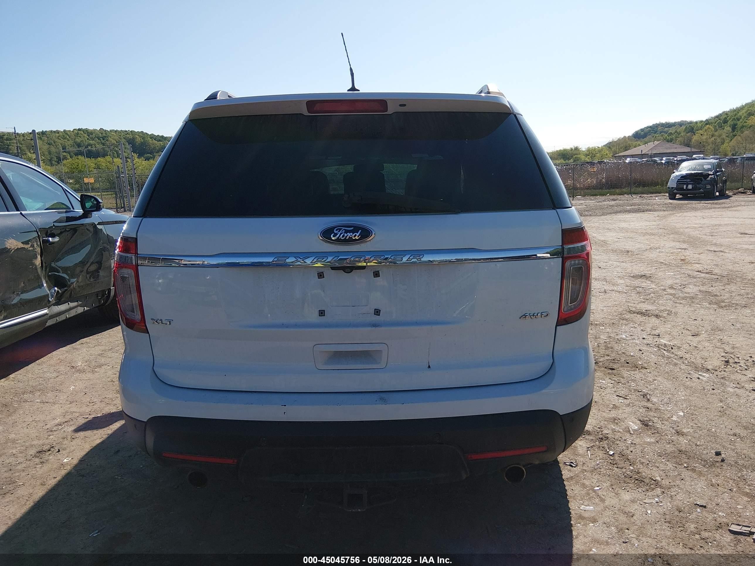 2014 Ford Explorer Xlt White vin: 1FM5K8D85EGB44233