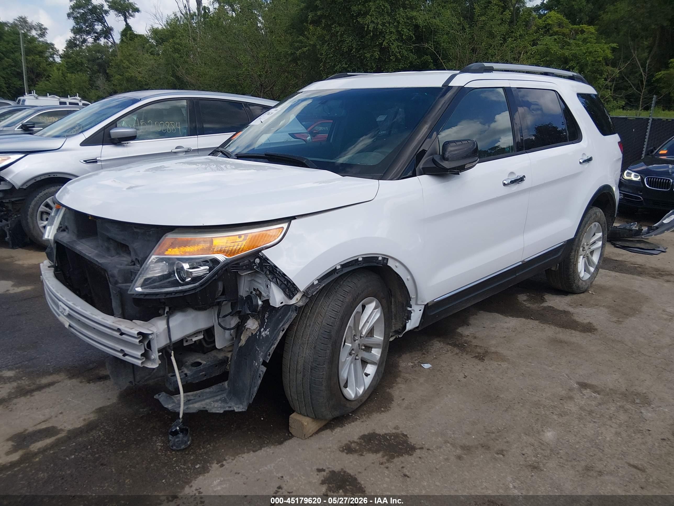 2015 Ford Explorer Xlt White vin: 1FM5K8D85FGA21985