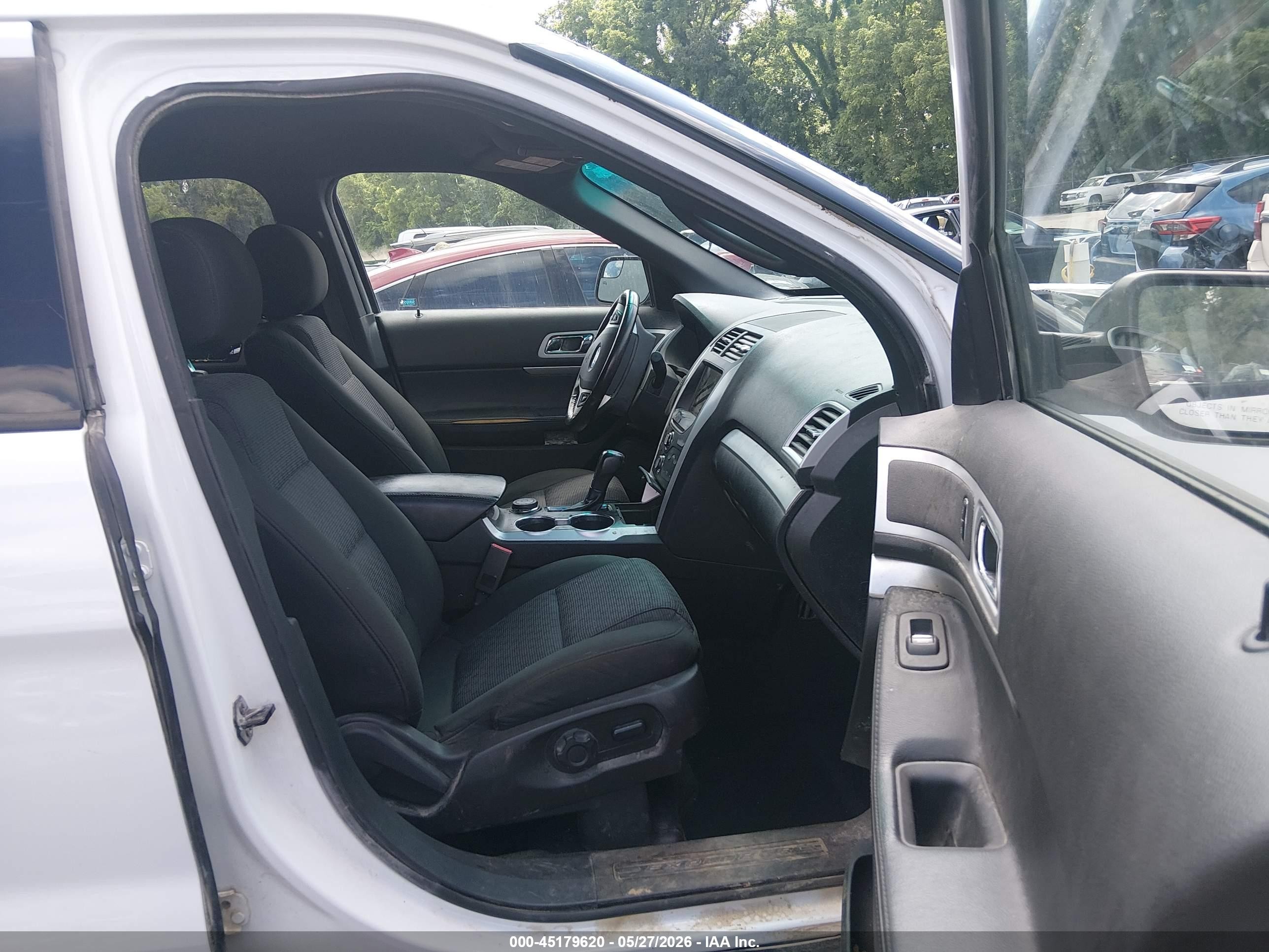 2015 Ford Explorer Xlt White vin: 1FM5K8D85FGA21985