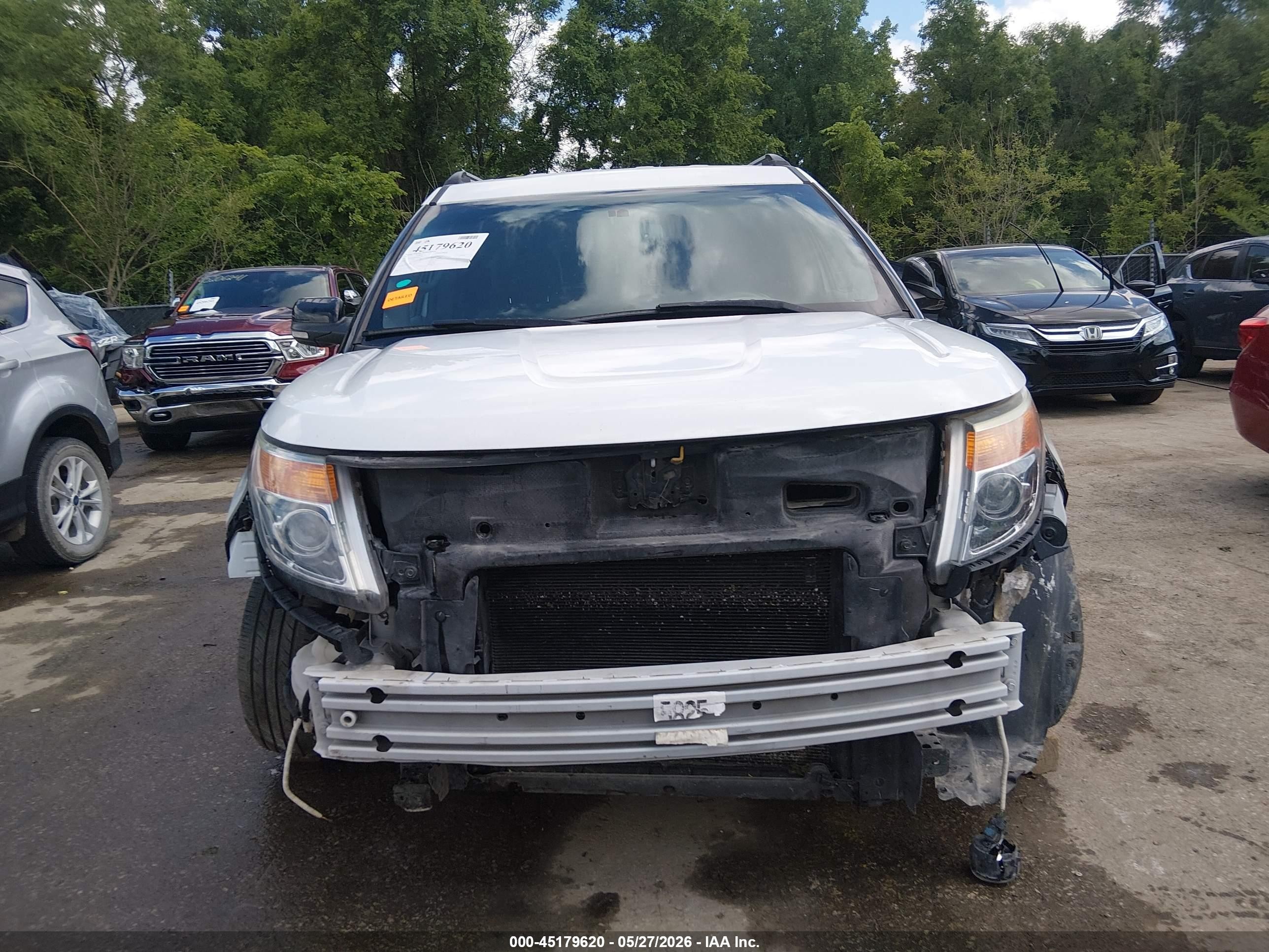 2015 Ford Explorer Xlt White vin: 1FM5K8D85FGA21985