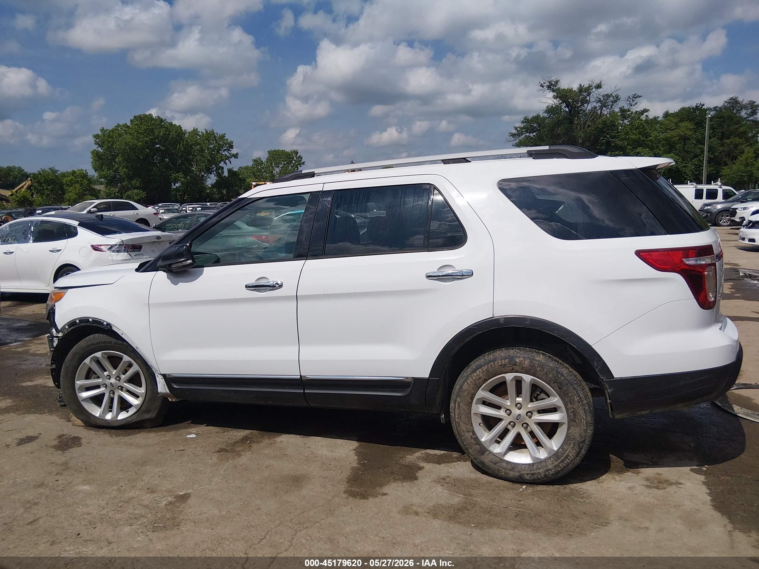 2015 Ford Explorer Xlt White vin: 1FM5K8D85FGA21985