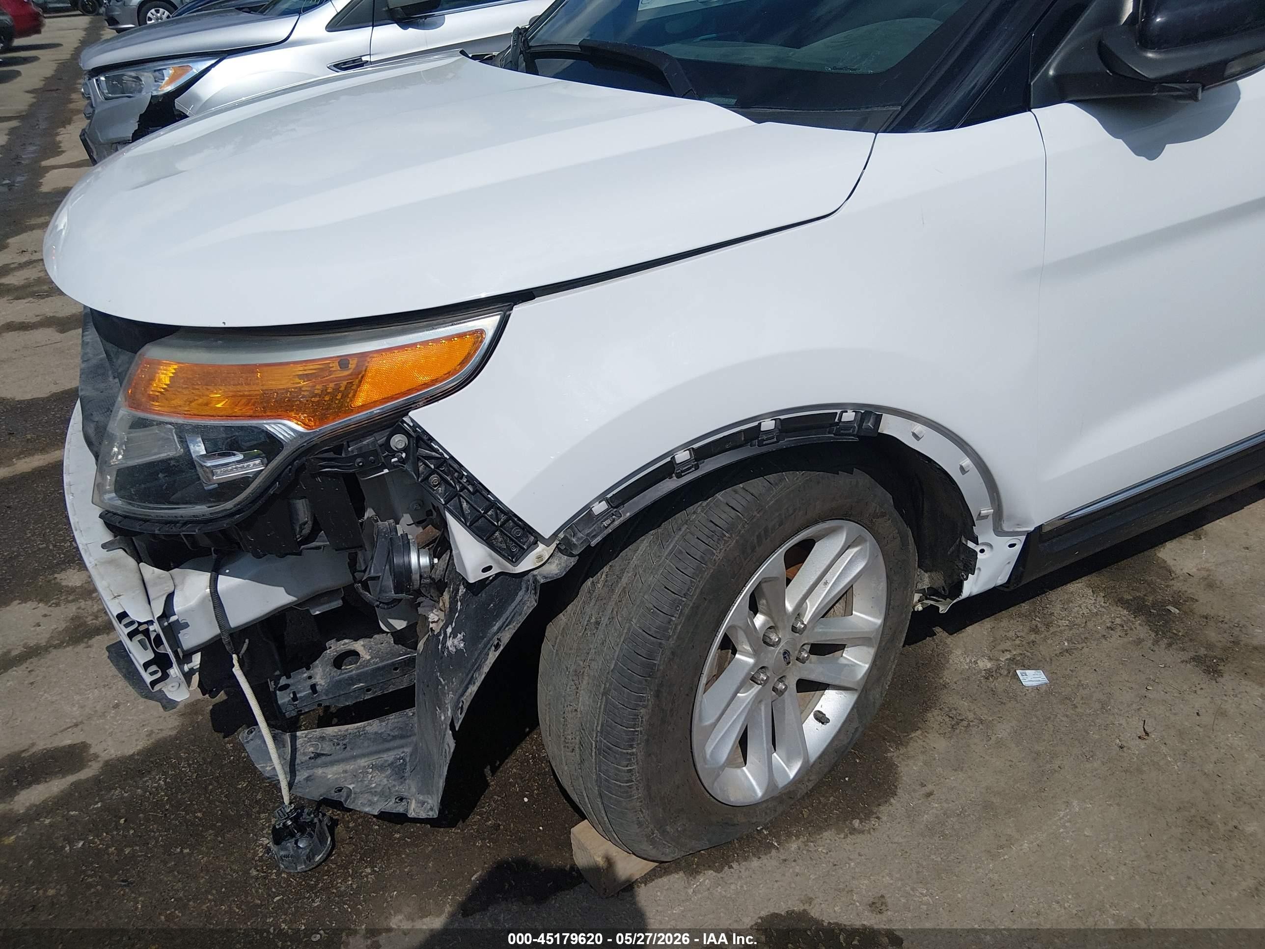 2015 Ford Explorer Xlt White vin: 1FM5K8D85FGA21985