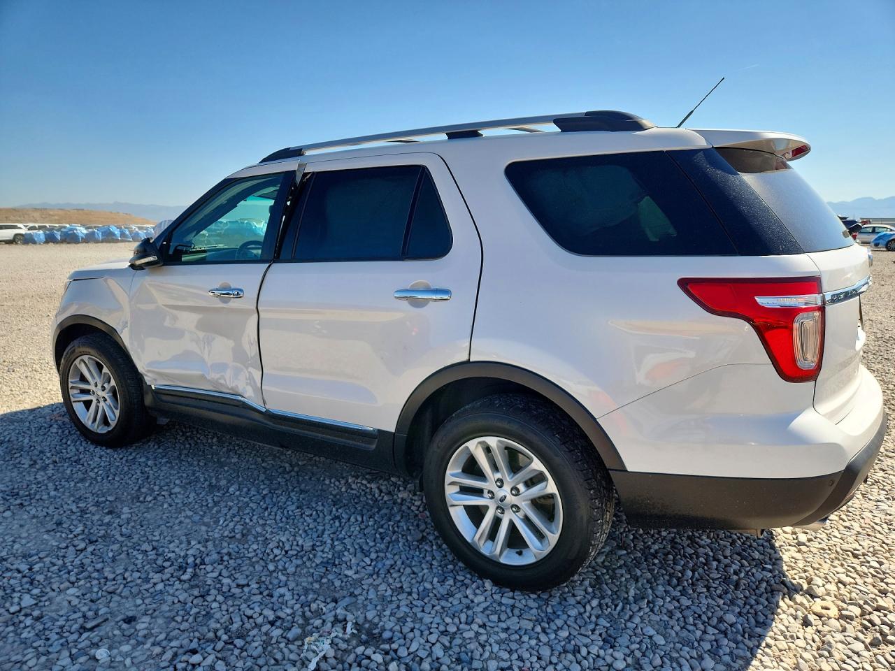 2015 Ford Explorer Xlt White vin: 1FM5K8D85FGC09700
