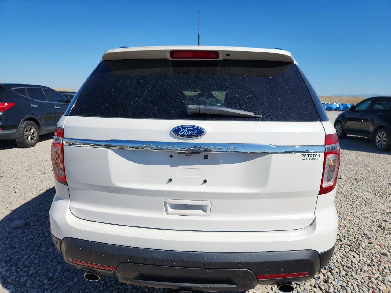 2015 Ford Explorer Xlt White vin: 1FM5K8D85FGC09700