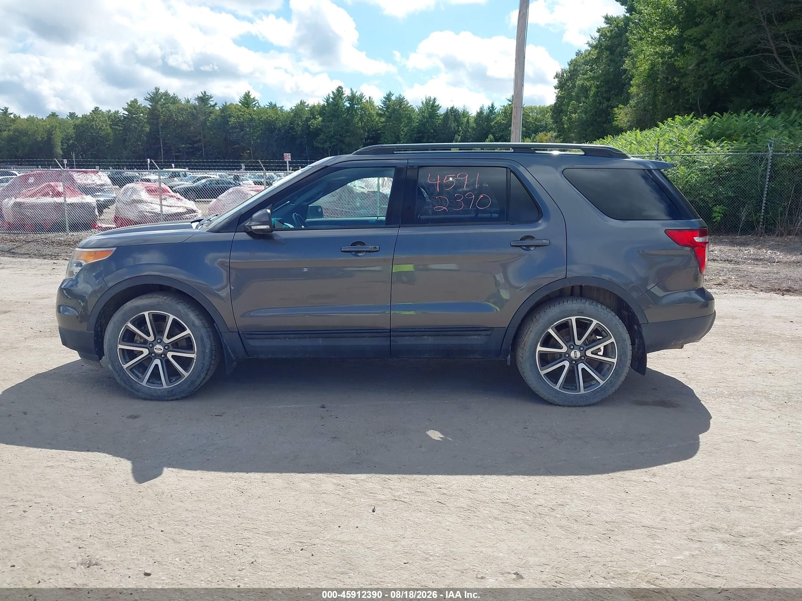 2015 Ford Explorer Xlt Серый vin: 1FM5K8D85FGC11057