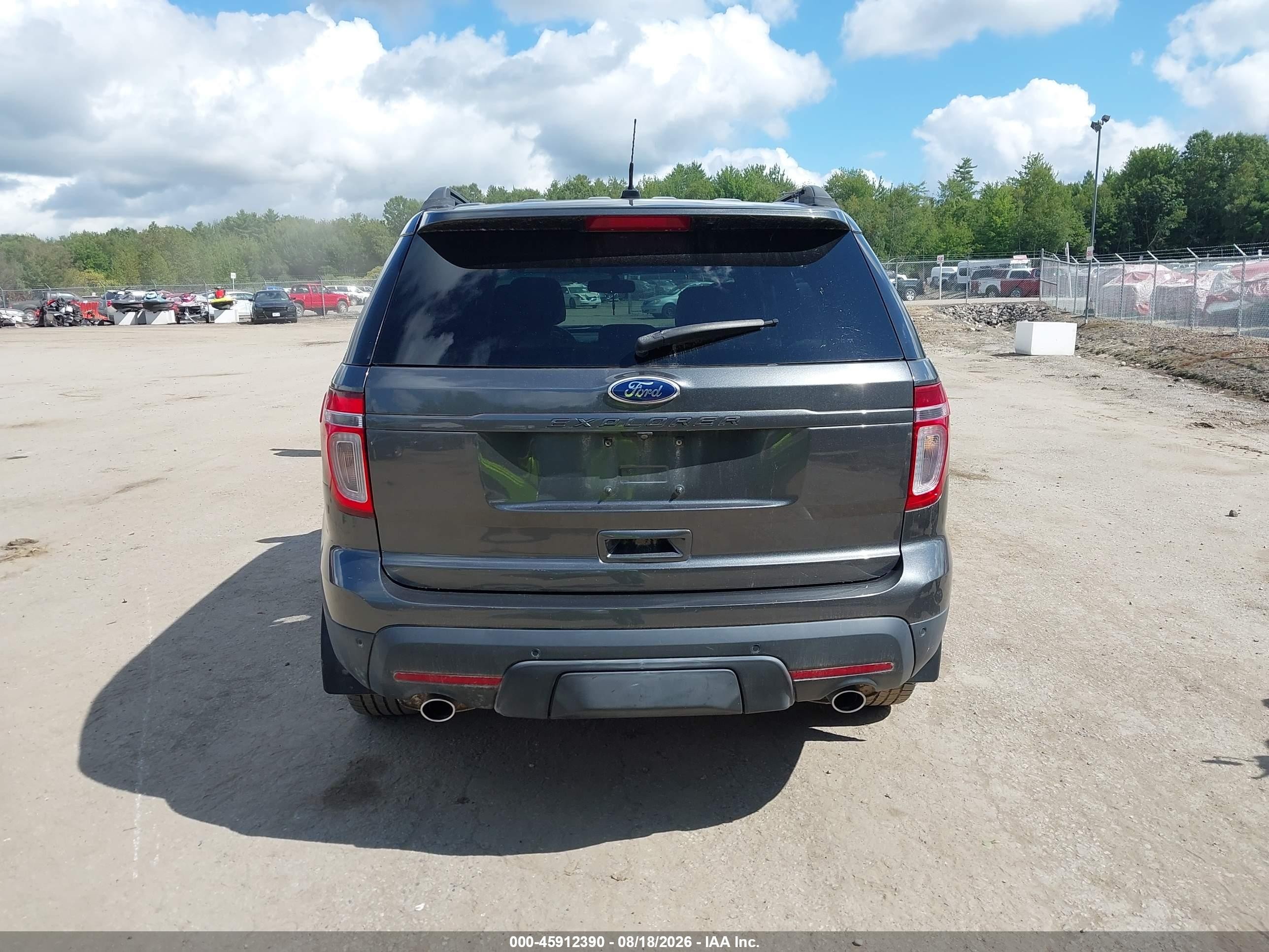 2015 Ford Explorer Xlt Серый vin: 1FM5K8D85FGC11057